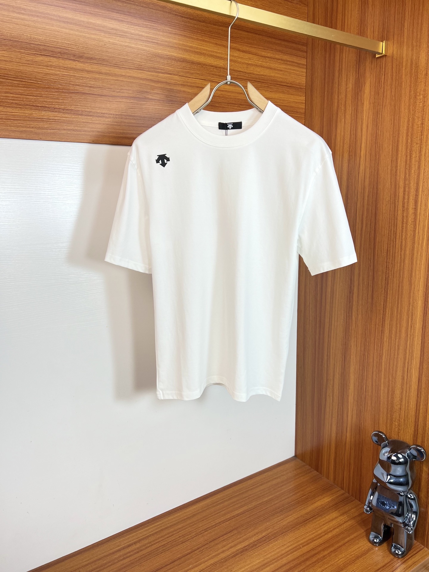 NO:840325,/ Descente 2026 spring and summer new products, complete with three standards, mercerized cotton round neck short-sleeved T-shirt, good product, no need to introduce too much, look at the details, counter size M-XXXL / Recommended L,, T-shirt, tees, t-shirt,19860909/迪桑特 2026年春夏新品上新 三标齐全 丝光棉圆领短袖T恤 好货不用过多介绍 看细节 专柜码数M-XXXL /建议L,,T-shirt,tees，t-shirt,,Men's clothing