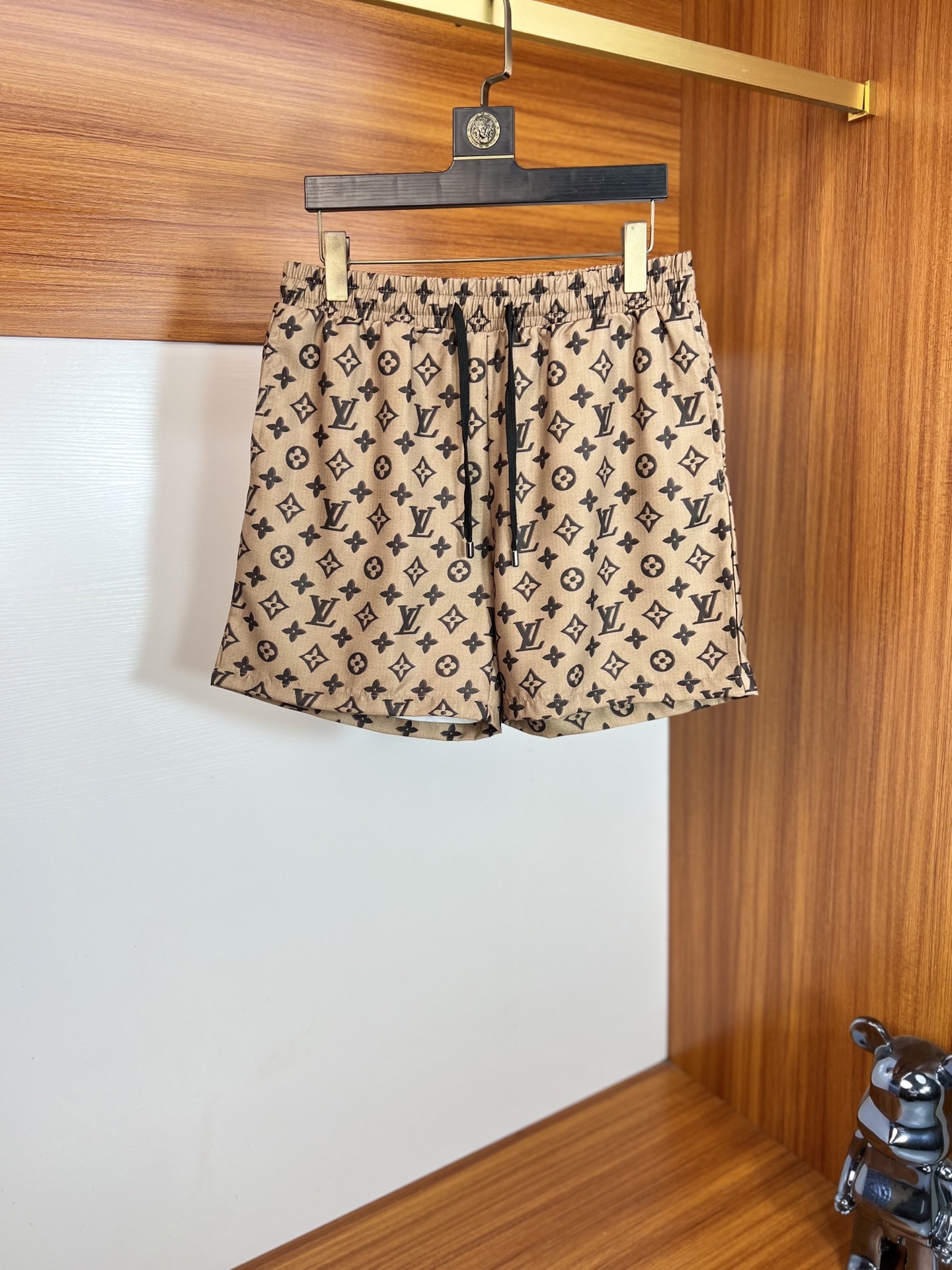 NO:843054,LV/Louis Vuitton 2026 spring and summer new products, complete with three labels, beach shorts and shorts. Good products need no introduction. Look at the details. Counter size M-XXXL,, louis vuitton, louis vuitton, shorts,19860909LV/路易威登 2026春夏新品上新 三标齐全 沙滩裤 短裤 好货不用过多介绍 看细节 专柜码数M-XXXL,,louis vuitton,louis vuitton,shorts,,Men's clothing