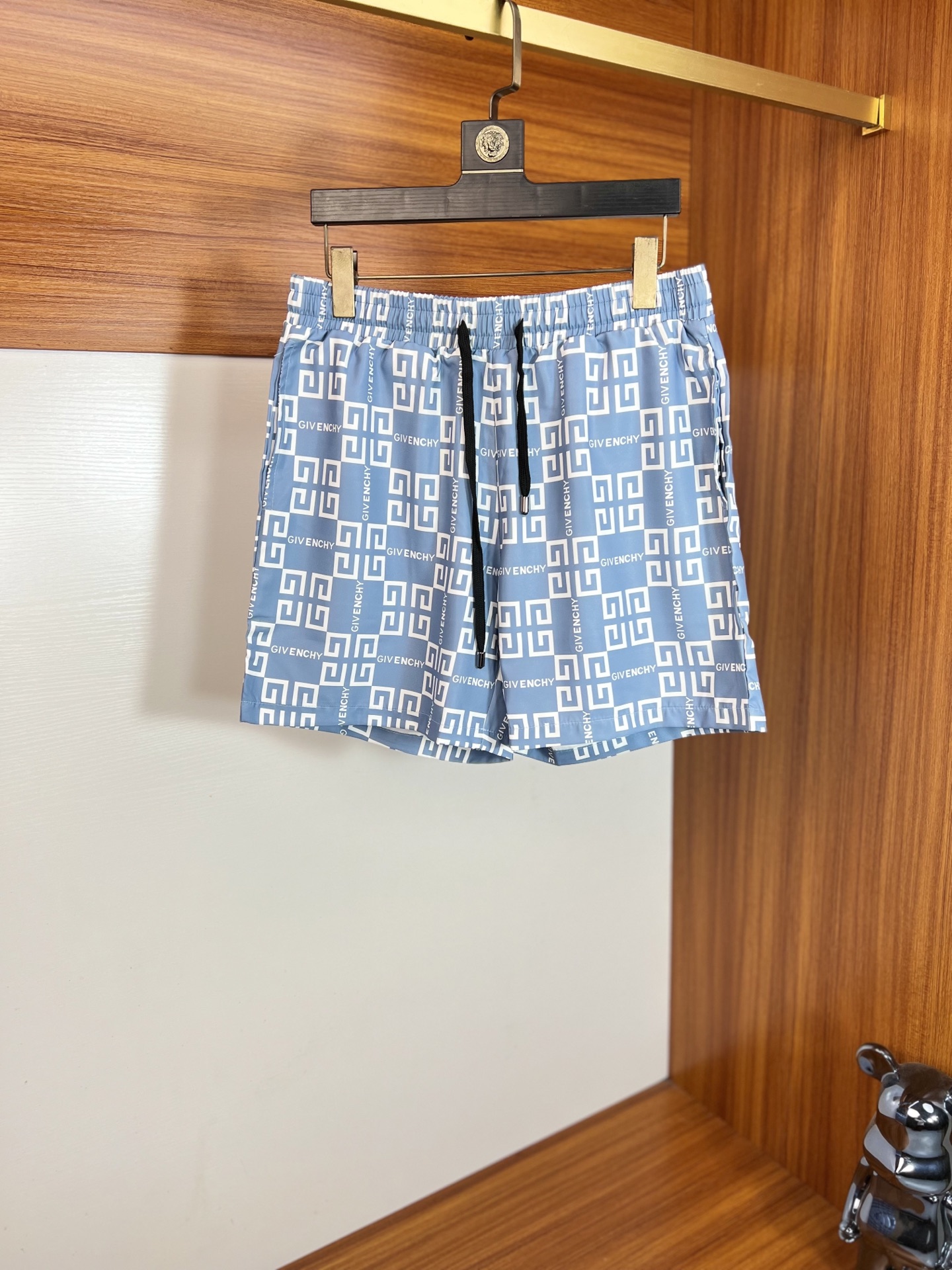 NO:843074,give/Givenchy 2026 spring and summer new products, complete with three standards: beach pants and shorts. Good products need no introduction. Look at the details. Counter size M-XXXL,,givenchy,givenchy,shorts,19860909give/纪梵希 2026春夏新品上新 三标齐全 沙滩裤 短裤 好货不用过多介绍 看细节 专柜码数M-XXXL,,givenchy,givenchy,shorts,,Men's clothing
