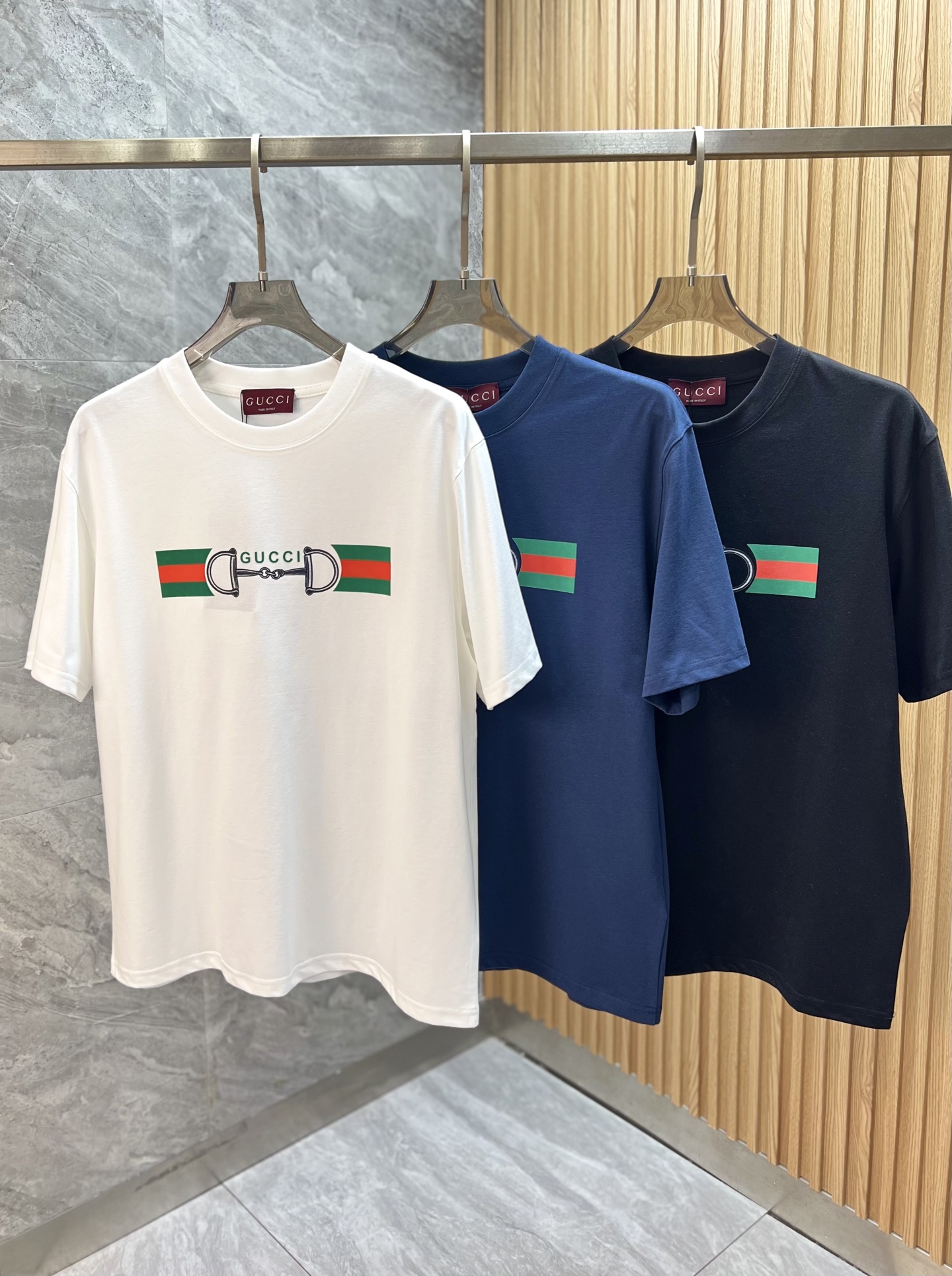 NO:757231,Gucci/Gucci 2026 spring and summer new products, complete with three labels, pure cotton round neck short-sleeved T-shirt, good product without too much introduction, look at the details, counter size M-XXXL / recommended L,, gucci, T-shirt, tees, t-shirt,19860909Gucci/古奇 2026年春夏新品上新 三标齐全 纯棉圆领短袖T恤 好货不用过多介绍 看细节 专柜码数M-XXXL /建议L,,gucci,T-shirt,tees，t-shirt,,Men's clothing