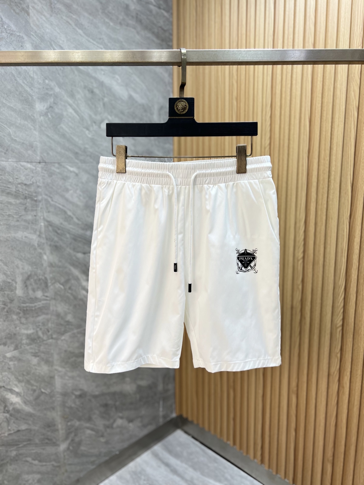 NO:773879,Prada/Prada 2026 new spring and summer new products, complete with three labels, shorts, good products, no need to introduce too much, look at the details, counter size M-XXXL, slim fit,, prada, prada, shorts,19860909Prada/普拉达 2026春夏新品上新 三标齐全 短裤 好货不用过多介绍 看细节 专柜码数M-XXXL 修身版型,,prada,prada,shorts,,Men's clothing