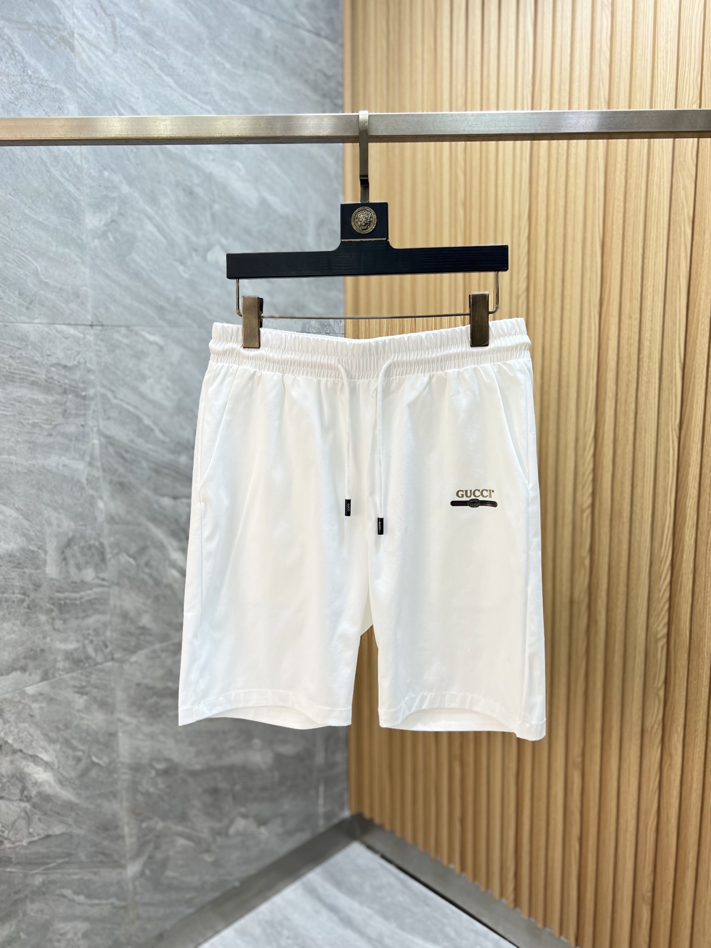 NO:773887,Gucci/Gucci 2026 spring and summer new products, complete with three labels, shorts, good products, no need to introduce too much, look at the details, counter size M-XXXL, slim fit,,gucci,shorts,19860909Gucci/古奇 2026春夏新品上新 三标齐全 短裤 好货不用过多介绍 看细节 专柜码数M-XXXL 修身版型,,gucci,shorts,,Men's clothing