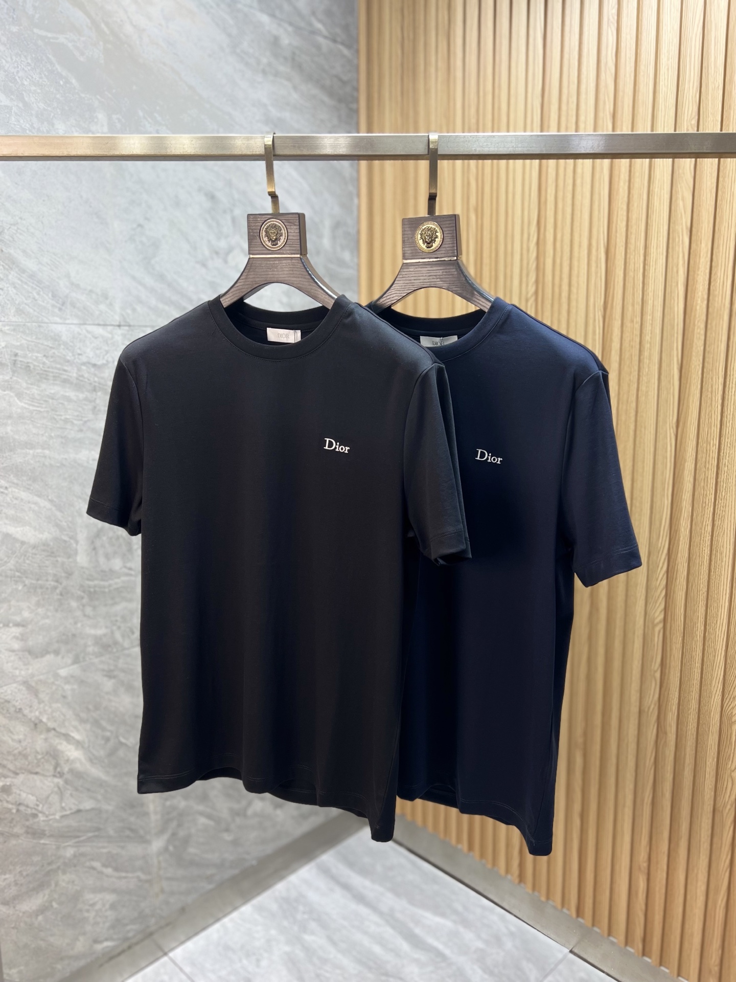 NO:760242,Dior/Dior 2026 spring and summer new products, complete with three labels, mercerized cotton round neck short-sleeved T-shirt, counter size M-XXXL 175/140, recommended L,, dior, dior, T-shirt, tees, t-shirt,19860909Dior/迪奥 2026年春夏新品上新 三标齐全 丝光棉圆领短袖T恤 专柜码数M-XXXL 175/140建议L,,dior,dior,T-shirt,tees，t-shirt,,Men's clothing