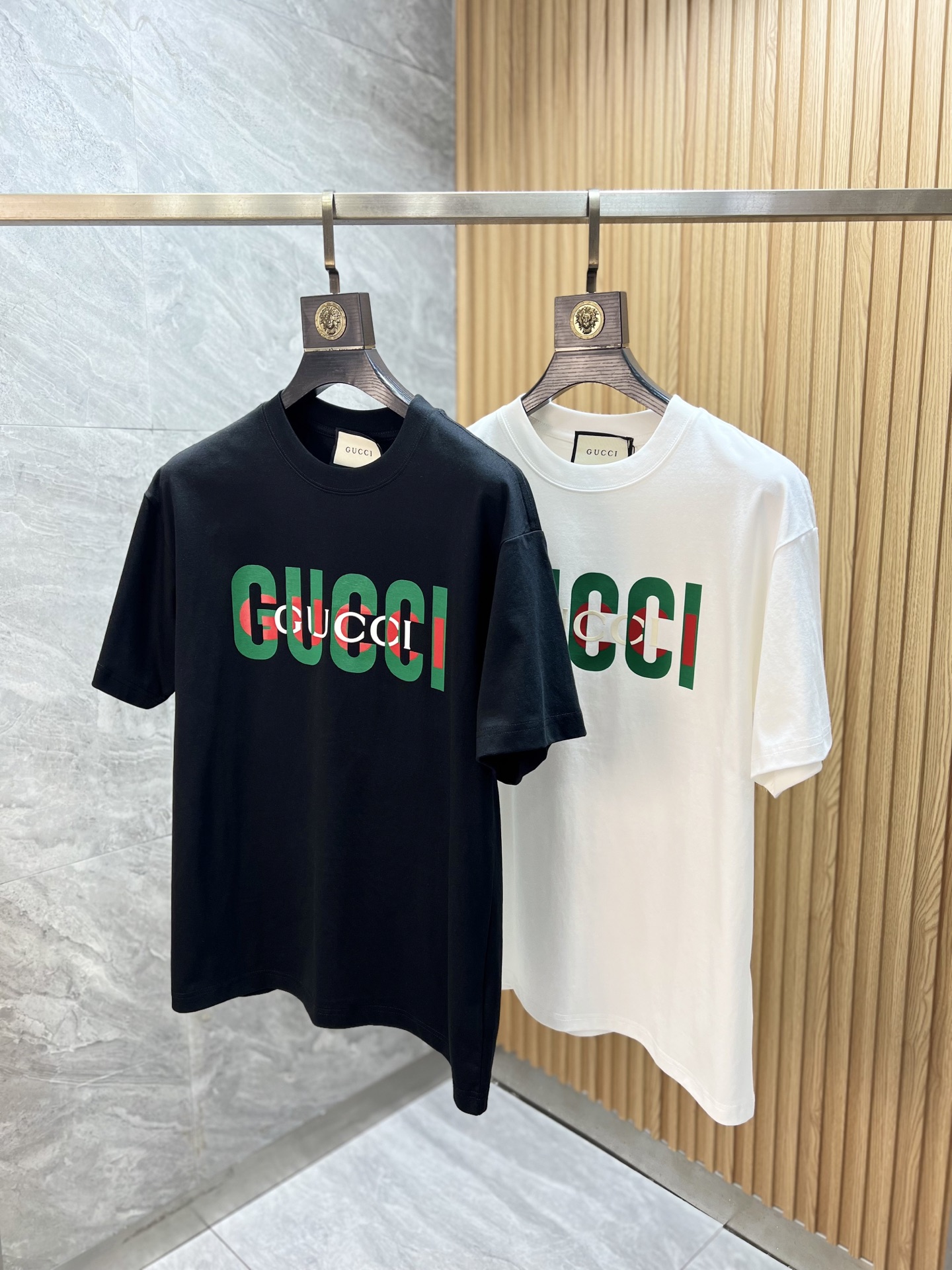 NO:760215,Gucci/Gucci 2026 spring and summer new products, complete with three labels, pure cotton short-sleeved T-shirt, good product, no need to introduce too much, look at the details, counter size S-XXXL 175/recommended M,, gucci, T-shirt, tees, t-shirt,19860909Gucci/古奇 2026春夏新品 三标齐全 纯棉短袖T恤 好货不用过多介绍 看细节 专柜码数S-XXXL 175/建议M,,gucci,T-shirt,tees，t-shirt,,Men's clothing