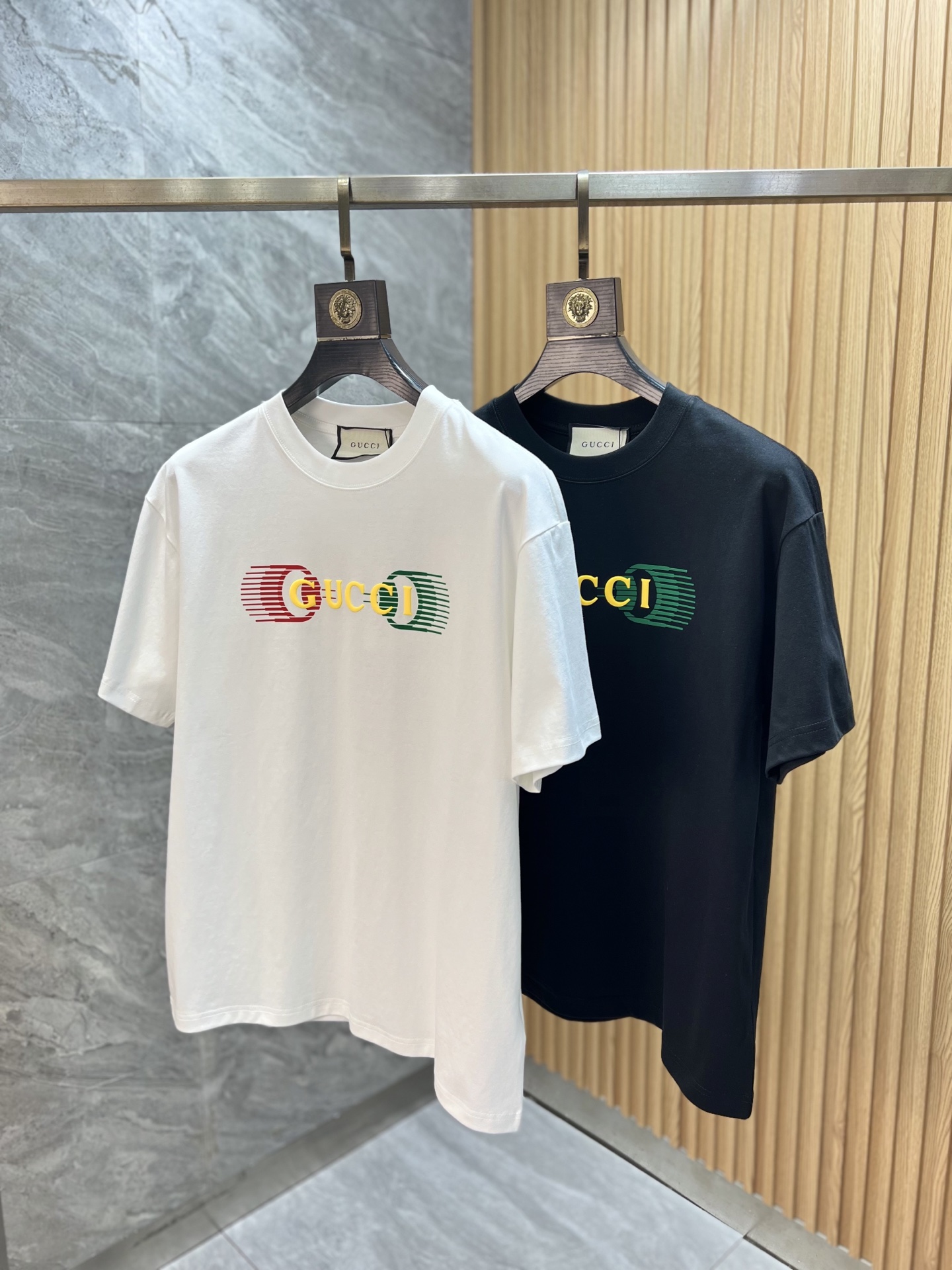 NO:760236,Gucci/Gucci 2026 spring and summer new products, complete with three labels, pure cotton short-sleeved T-shirt, good product, no need to introduce too much, look at the details, counter size S-XXXL 175/recommended M,, gucci, T-shirt, tees, t-shirt,19860909Gucci/古奇 2026春夏新品 三标齐全 纯棉短袖T恤 好货不用过多介绍 看细节 专柜码数S-XXXL 175/建议M,,gucci,T-shirt,tees，t-shirt,,Men's clothing
