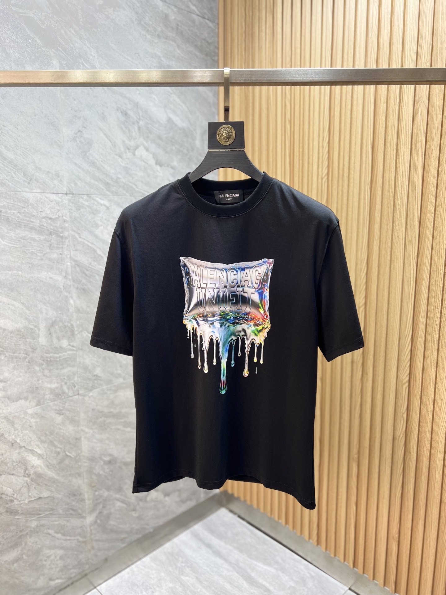 NO:910259,Balenciaga/Balenciaga 2026 spring and summer new products, complete with three labels, mercerized cotton short-sleeved T-shirt, good product without too much introduction, look at the details, counter size M-XXXL 175/140, recommended L,, balenciaga, balenciaga, T-shirt, tees, t-shirt,19860909Balenciaga/巴黎世家 2026春夏新品 三标齐全 丝光棉短袖T恤 好货不用过多介绍 看细节 专柜码数M-XXXL 175/140建议L,,balenciaga,balenciaga,T-shirt,tees，t-shirt,,Men's clothing