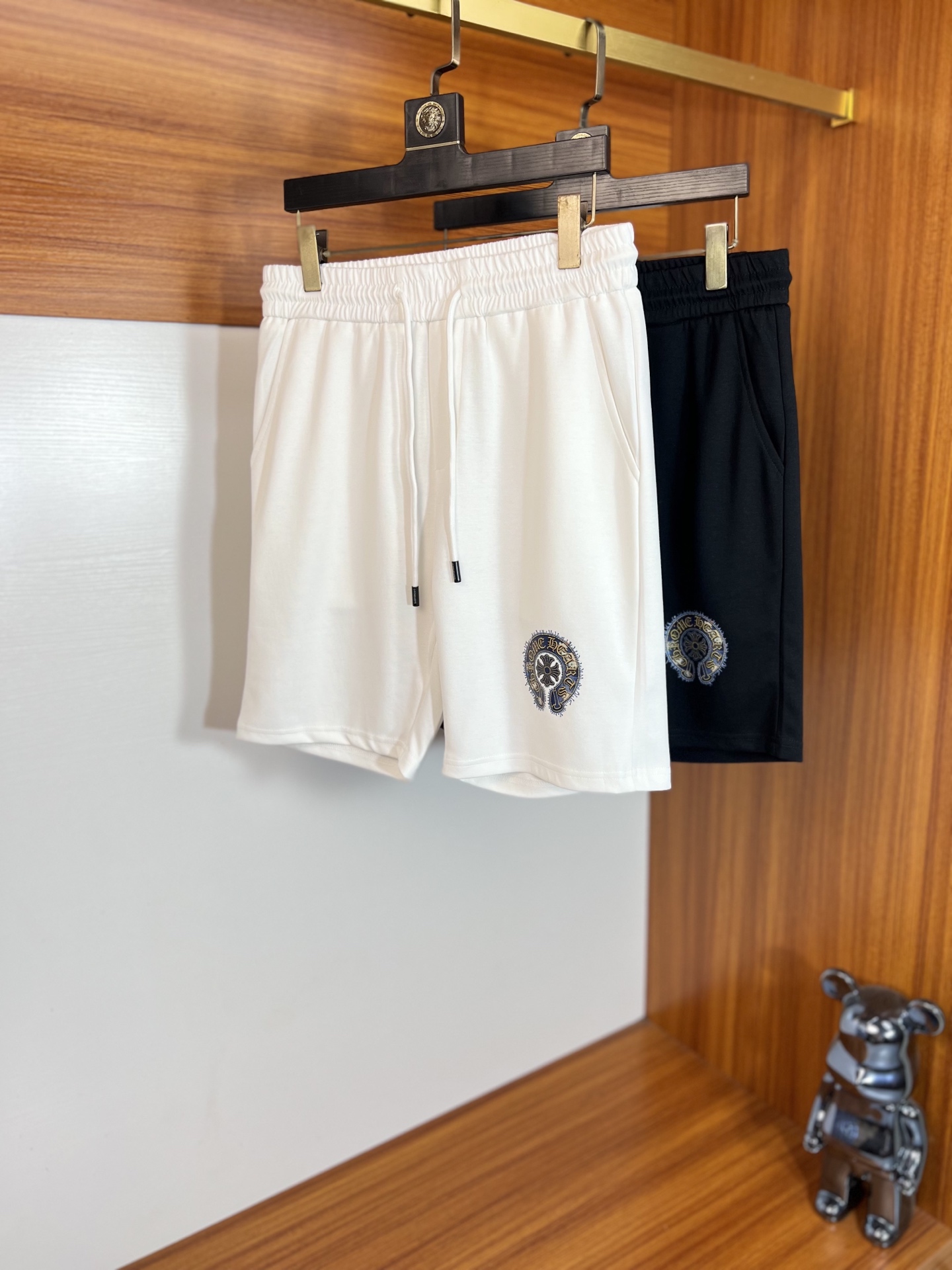 NO:929301,Ch/Chrome Hearts 2026 spring and summer new products, complete with three standards, five-point shorts, good products without too much introduction, look at the details, counter size M-XXXL / upper body recommended L,, chrome hearts, shorts,19860909Ch/克罗心 2026春夏新品 三标齐全 五分短裤 好货不用过多介绍 看细节 专柜码数M-XXXL /上身建议L,,chrome hearts,shorts,,Men's clothing