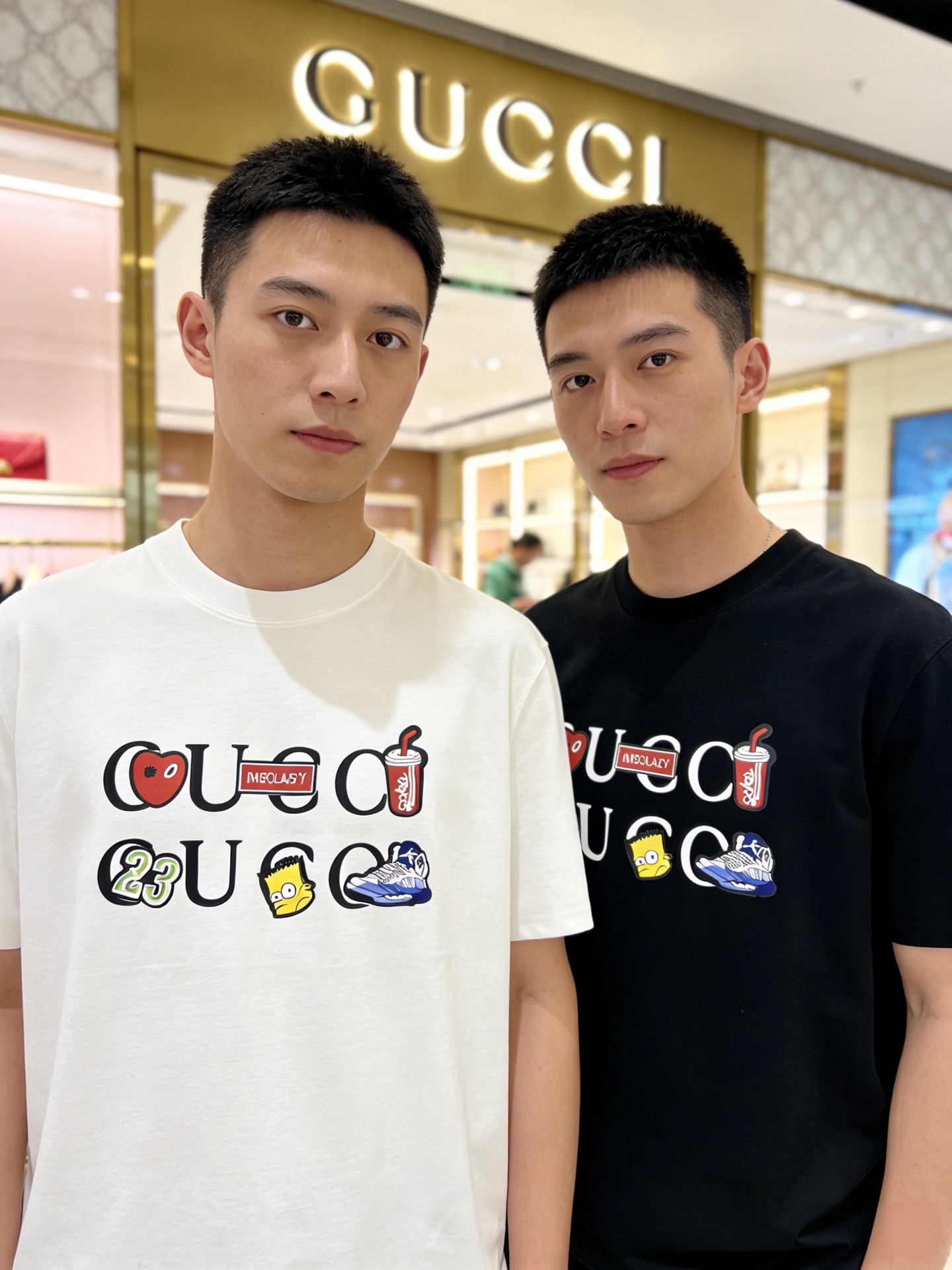 NO:843117,Gucci/Gucci 2026 spring and summer new products, complete with three labels, round neck pure cotton short-sleeved T-shirt, good product does not need to be introduced too much, look at the details, counter size M-XXXL / recommended L, slightly loose version,, gucci, T-shirt, tees, t-shirt,19860909Gucci/古奇 2026春夏新品 三标齐全 圆领纯棉短袖T恤 好货不用过多介绍 看细节 专柜码数M-XXXL /建议L 微宽松版型,,gucci,T-shirt,tees，t-shirt,,Men's clothing