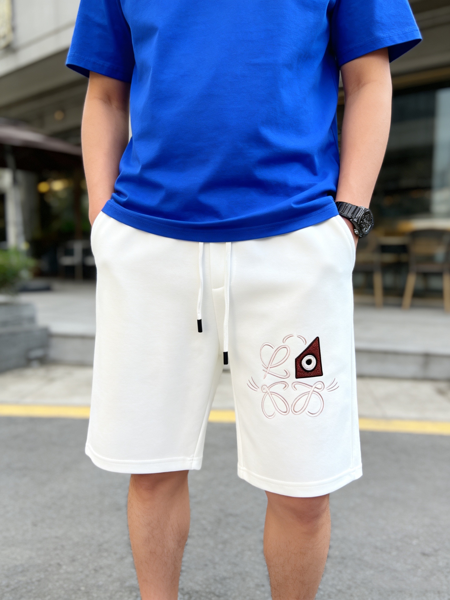 NO:773909,Loewe/Luo Yiwei 2026 spring and summer new products, complete with three standards, five-point shorts, good products, no need to introduce too much, look at the details, counter size M-XXXL 175/upper body recommended L,,loewe,loewe,shorts,19860909Loewe/罗意威 2026春夏新品 三标齐全 五分短裤 好货不用过多介绍 看细节 专柜码数M-XXXL 175/上身建议L,,loewe,loewe,shorts,,Men's clothing
