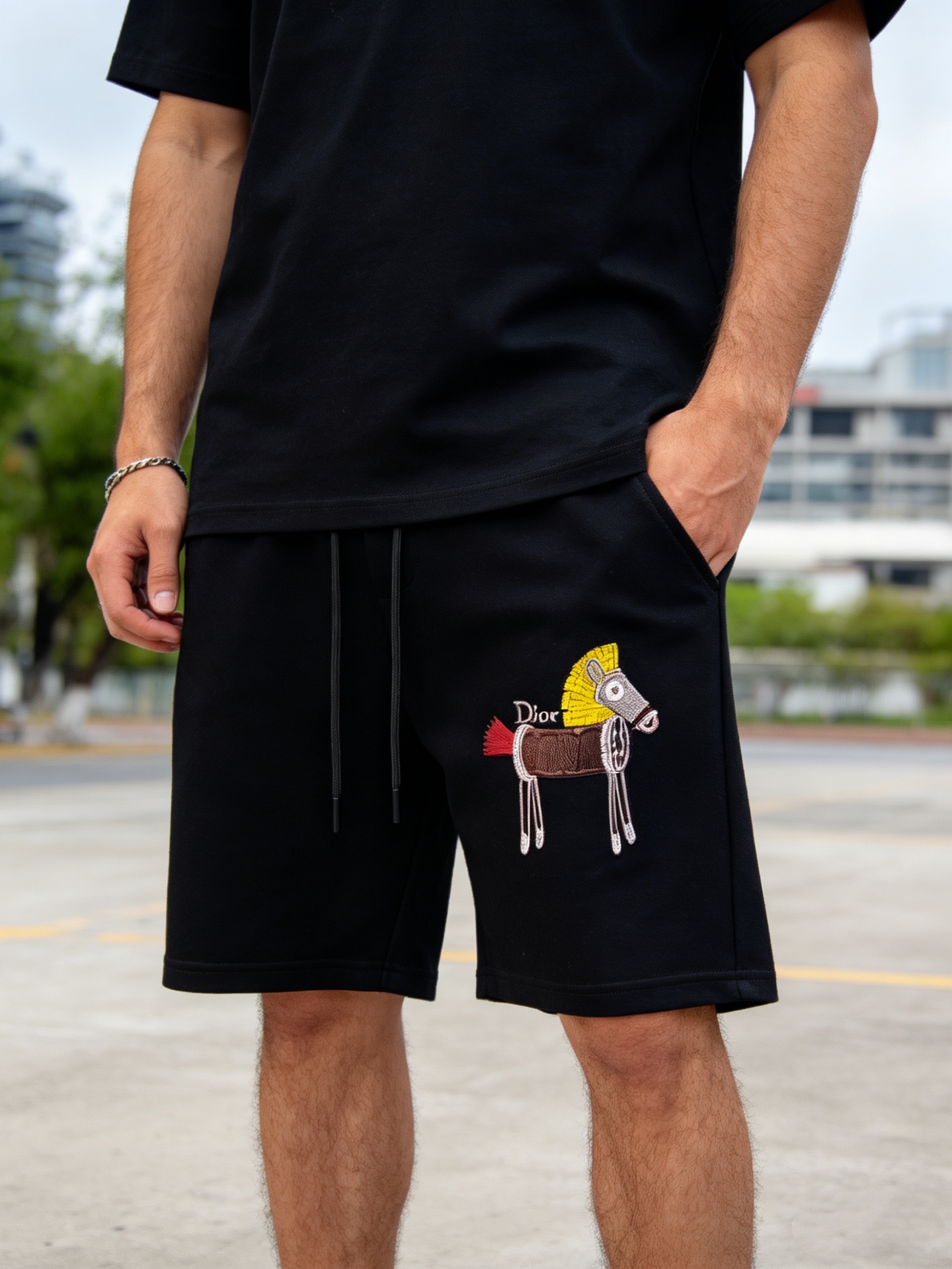 NO:773918,Hermes/Hermès 2026 spring and summer new products, complete with three standards, five-point shorts, good products, no need to introduce too much, look at the details, counter size M-XXXL 175/upper body recommended L,,hermes,hermes,shorts,19860909Hermes/爱马仕 2026春夏新品 三标齐全 五分短裤 好货不用过多介绍 看细节 专柜码数M-XXXL 175/上身建议L,,hermes,hermes,shorts,,Men's clothing