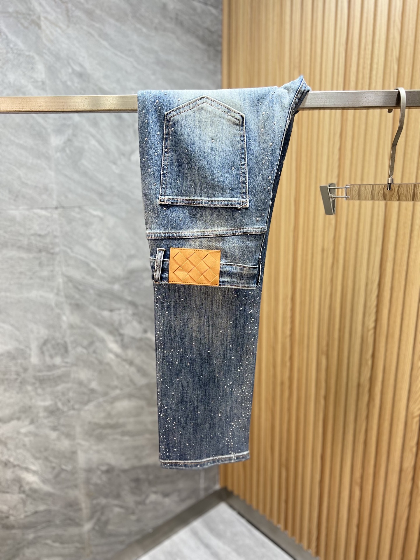 NO:848998,2026 spring and summer new products, complete with three labels, jeans, good products, no need to introduce too much, look at the details, counter size 28-38, no 35 37 / upper body size 32,,jeans,198609092026春夏新品 三标齐全 牛仔裤 好货不用过多介绍 看细节 专柜码数28-38 无35 37 /上身32码,,jeans,,Men's clothing