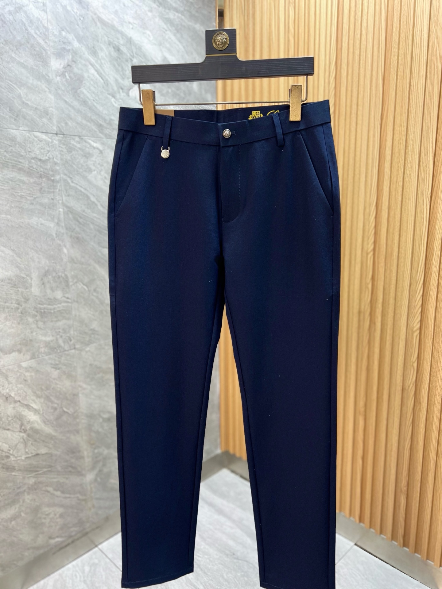NO:873481,LP 1956 spring and summer new products, complete with three labels, trousers, casual pants, good products, no need to introduce too much, look at the details, counter size 29-38, no 35, 37/upper body 32,, loro piana,19860909LP 1956春夏新品 三标齐全 西裤 休闲裤 好货不用过多介绍 看细节 专柜码数29-38无35 37/上身32,,loro piana,,Men's clothing
