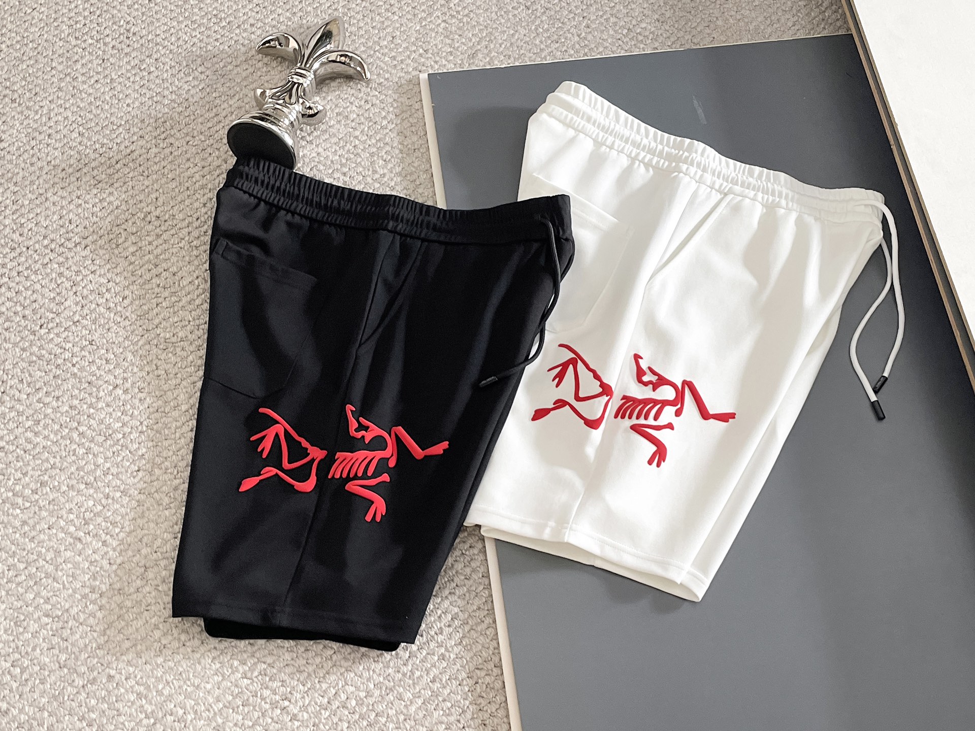 NO:873421,Arc/Arc'teryx 2026 spring and summer new product, complete with three standards, elastic band five-point shorts, good product without too much introduction, look at the details, counter size M-XXXL / upper body recommendation L, arc'teryx, shorts,19860909Arc/始祖鸟 2026春夏新品 三标齐全 松紧带五分短裤 好货不用过多介绍 看细节 专柜码数M-XXXL /上身建议L,arc'teryx,shorts,,Men's clothing