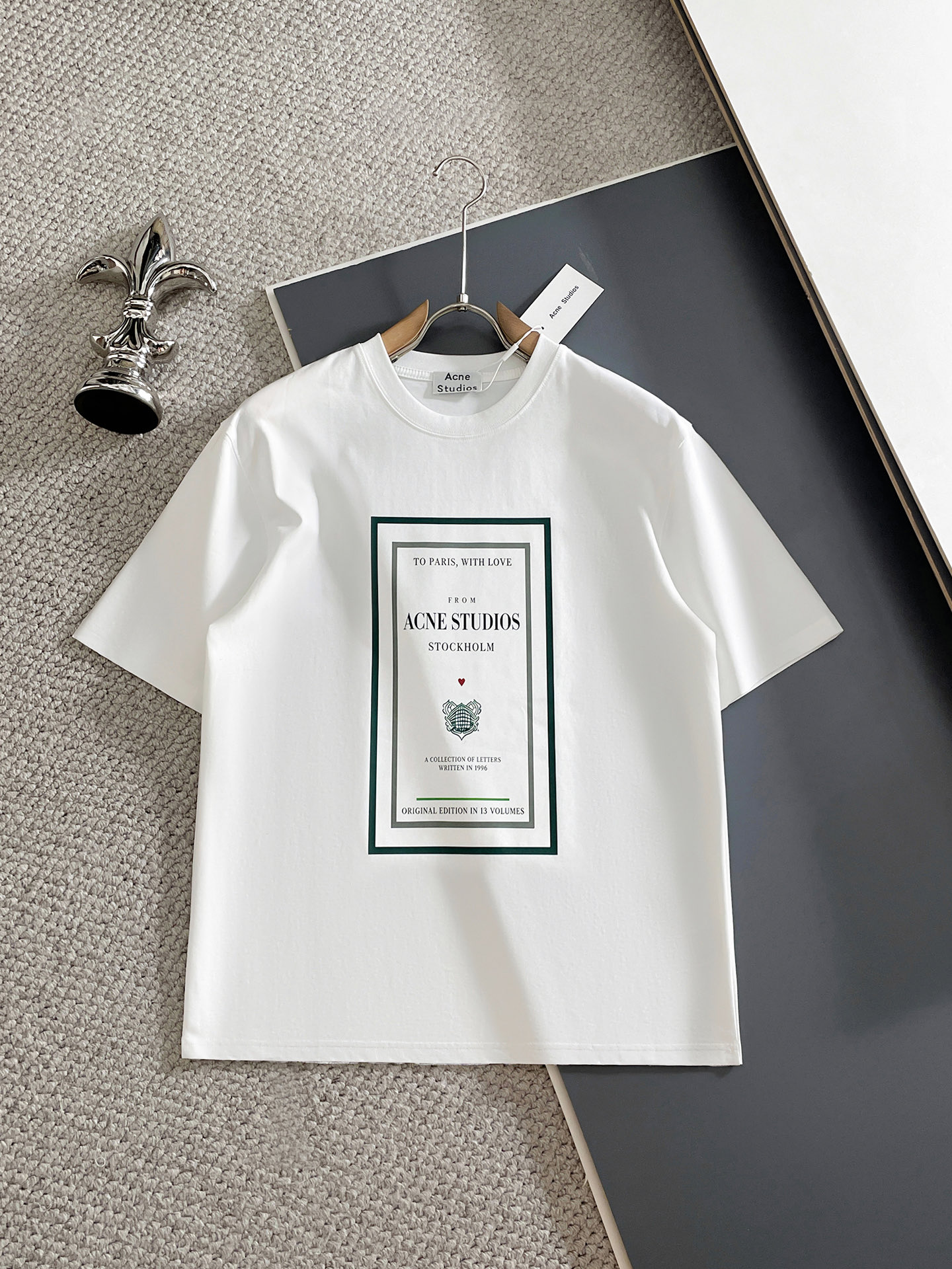 NO:912896,Acne 2026 spring and summer new products, complete with three labels, mercerized cotton short-sleeved T-shirt, good product without too much introduction, look at the details, counter size M-XXXL / recommended L,,acne studios,T-shirt,tees,t-shirt,19860909Acne 2026春夏新品 三标齐全 丝光棉短袖T恤 好货不用过多介绍 看细节 专柜码数M-XXXL /建议L,,acne studios,T-shirt,tees，t-shirt,,Men's clothing