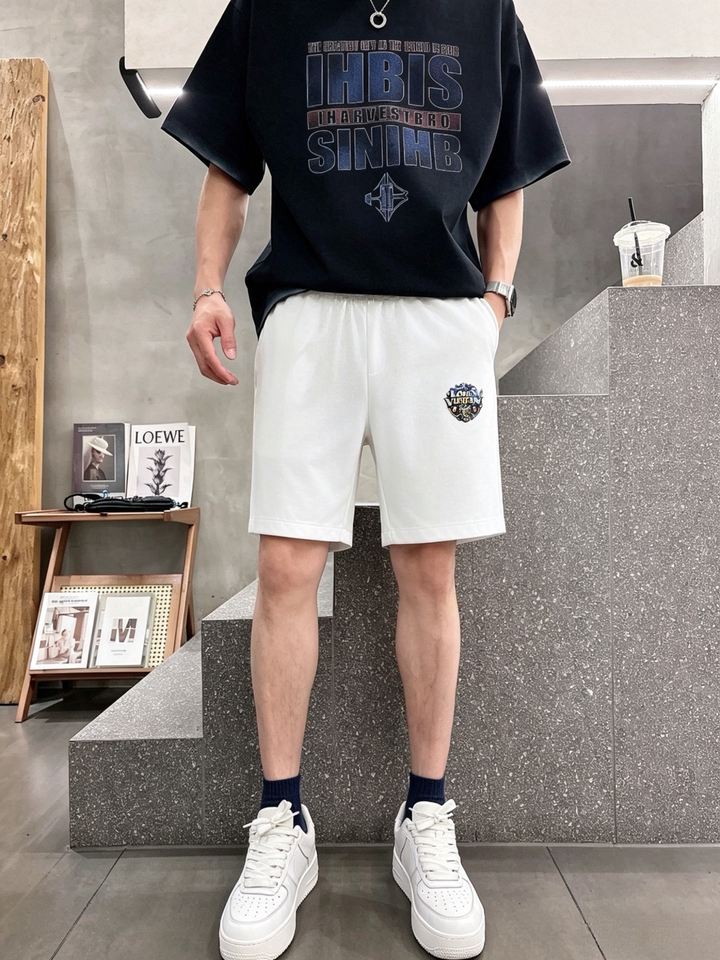 NO:835353,LV/Louis Vuitton 2026 spring and summer new products, complete with three labels, elastic band five-point casual pants and shorts, good products need no introduction, look at the details, counter size M-XXXL 175/140 upper body recommended xL, slim fit,, louis vuitton, louis vuitton, shorts,19860909LV/路易威登 2026春夏新品 三标齐全 松紧带五分休闲裤短裤 好货不用过多介绍 看细节 专柜码数M-XXXL 175/140上身建议xL 修身版型,,louis vuitton,louis vuitton,shorts,,Men's clothing