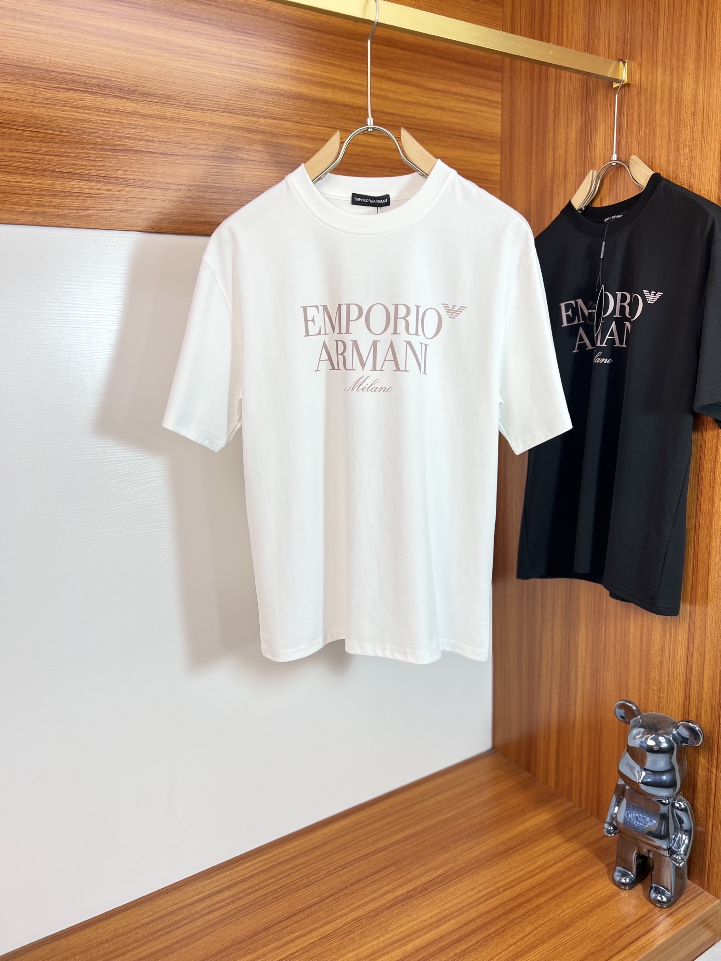 NO:915628,Armani/Armani 2026 spring and summer new products, complete with three labels, mercerized cotton round neck short-sleeved T-shirt, good product without too much introduction, look at the details, counter size M-XXXL / recommended L,,,armani,armani,T-shirt,tees,t-shirt,19860909Armani/阿玛尼 2026年春夏新品上新 三标齐全 丝光棉圆领短袖T恤 好货不用过多介绍 看细节 专柜码数M-XXXL /建议L,,,armani,armani,T-shirt,tees，t-shirt,,Men's clothing