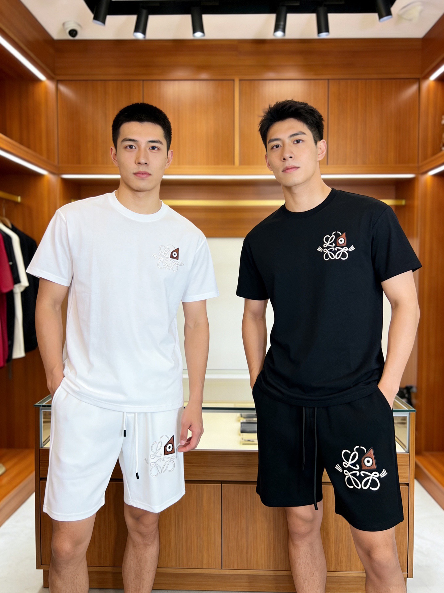 NO:838110,Loewe/Luo Yiwei 2026 spring and summer new products, complete with three standards, five-point shorts, good products without too much introduction, look at the details, counter size M-XXXL / upper body recommendation L,, loewe, loewe, shorts,19860909Loewe/罗意威 2026春夏新品 三标齐全 五分短裤 好货不用过多介绍 看细节 专柜码数M-XXXL /上身建议L,,loewe,loewe,shorts,,Men's clothing