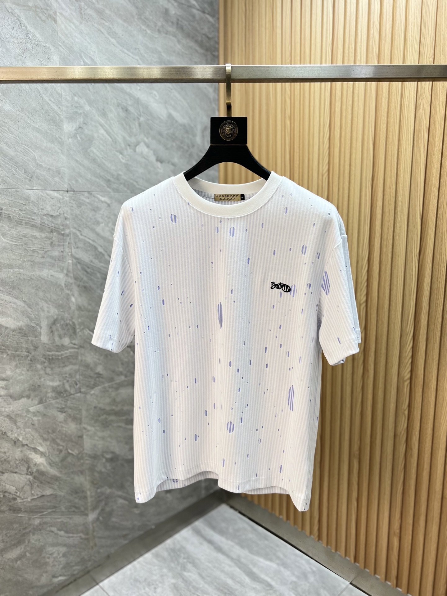 NO:840420,Burberry/Burberry 2026 spring and summer new products, complete with three labels, round neck pure cotton short-sleeved T-shirt, good product without too much introduction, look at the details, counter size M-XXXL / recommended L,, burberry, burberry, T-shirt, tees, t-shirt,19860909Burberry/巴宝莉 2026春夏新品 三标齐全 圆领纯棉短袖T恤 好货不用过多介绍 看细节 专柜码数M-XXXL /建议L,,burberry,burberry,T-shirt,tees，t-shirt,,Men's clothing