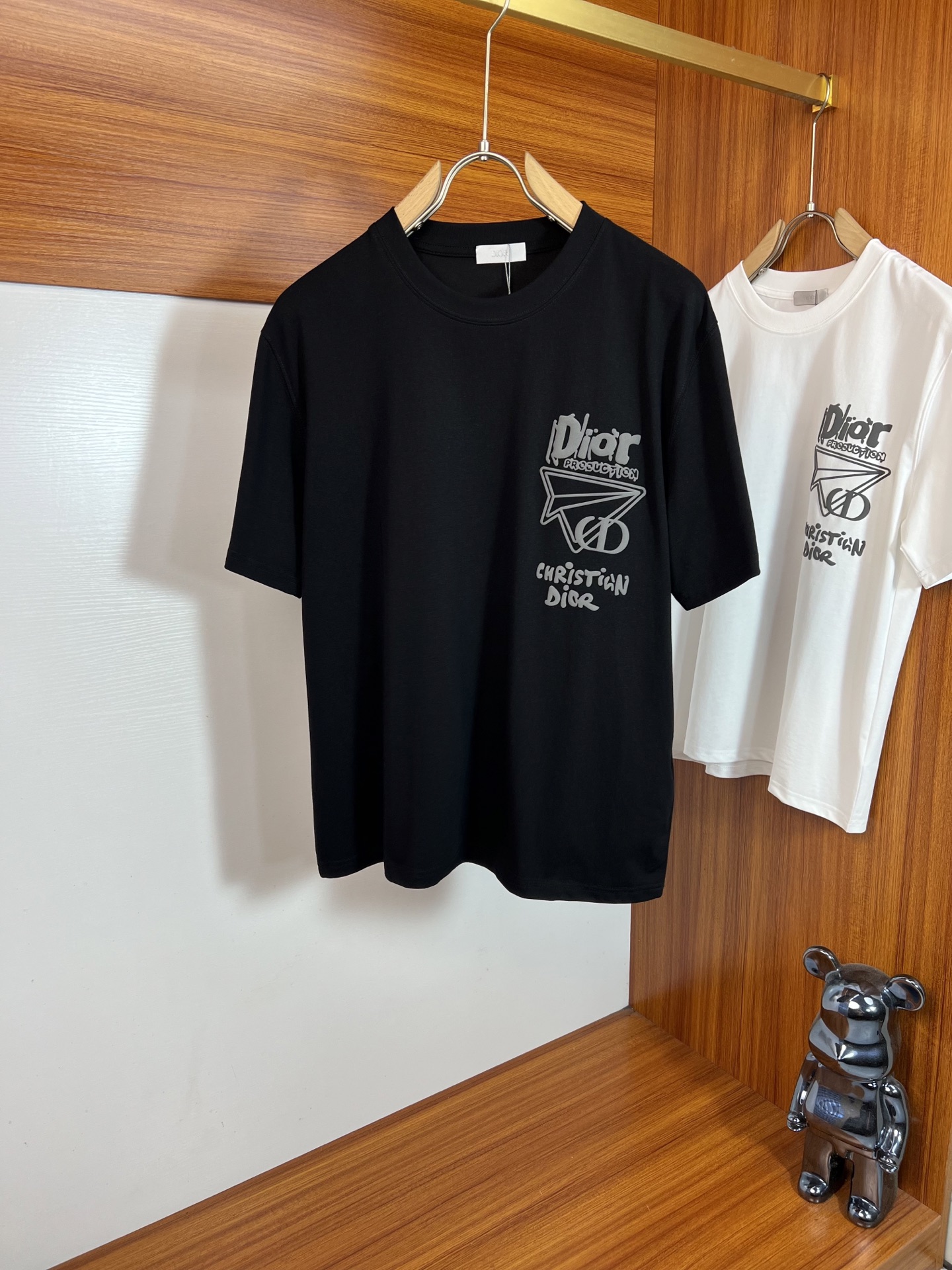 NO:843172,Dior/Dior 2026 spring and summer new products, complete with three labels, round neck pure cotton short-sleeved T-shirt, good product without too much introduction, look at the details, counter size M-XXXL / recommended L, slightly loose version, dior, dior, T-shirt, tees, t-shirt,19860909Dior/迪奥 2026春夏新品 三标齐全 圆领纯棉短袖T恤 好货不用过多介绍 看细节 专柜码数M-XXXL /建议L 微宽松版型,,dior,dior,T-shirt,tees，t-shirt,,Men's clothing
