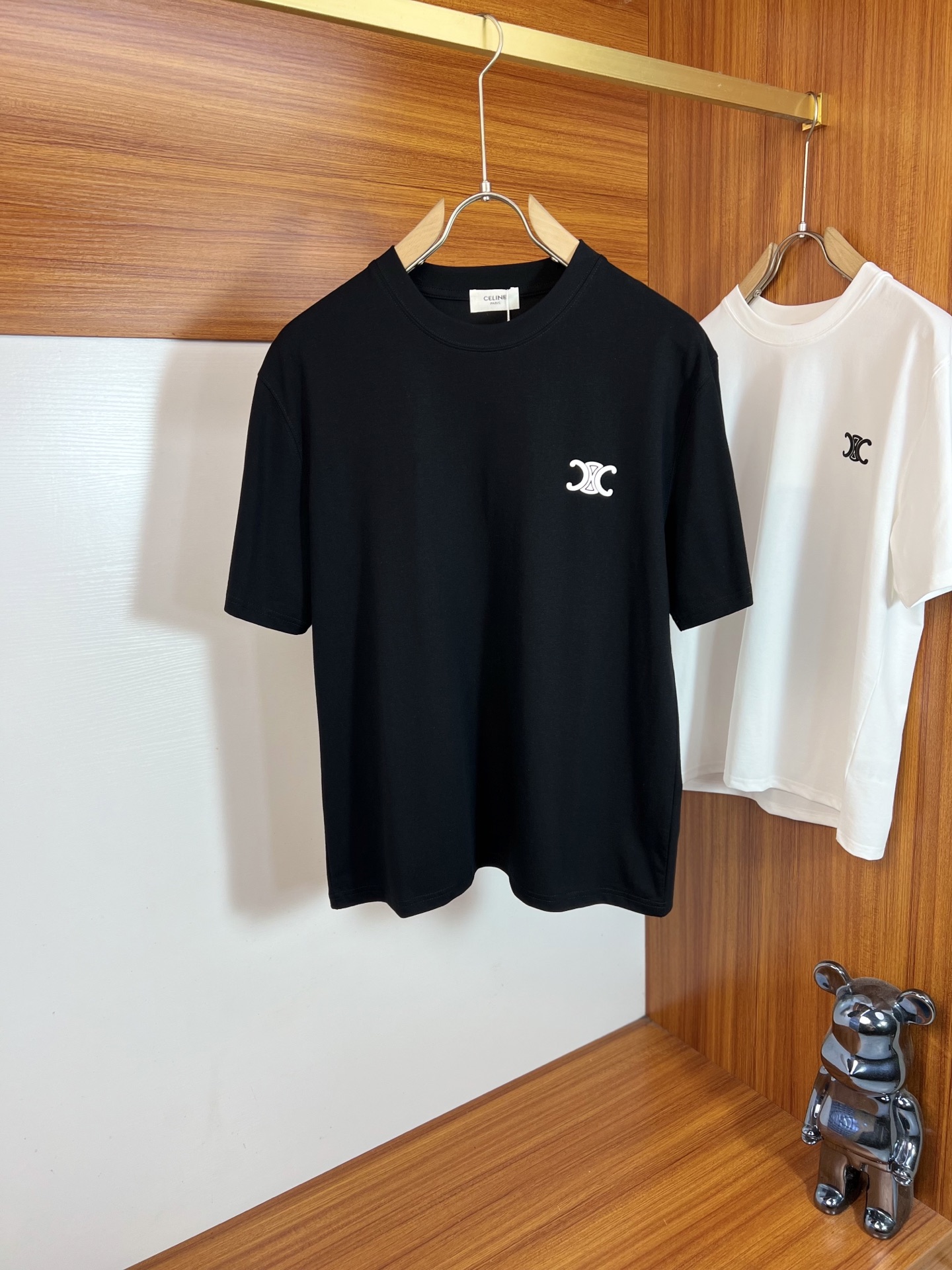 NO:843149,Charlie/Celine 2026 spring and summer new products, complete with three labels, round neck pure cotton short-sleeved T-shirt, good product does not need to be introduced too much, look at the details, counter size M-XXXL / recommended L, slightly loose version, celine, T-shirt, tees, t-shirt,19860909Charlie/赛琳 2026春夏新品 三标齐全 圆领纯棉短袖T恤 好货不用过多介绍 看细节 专柜码数M-XXXL /建议L 微宽松版型,,celine,T-shirt,tees，t-shirt,,Men's clothing
