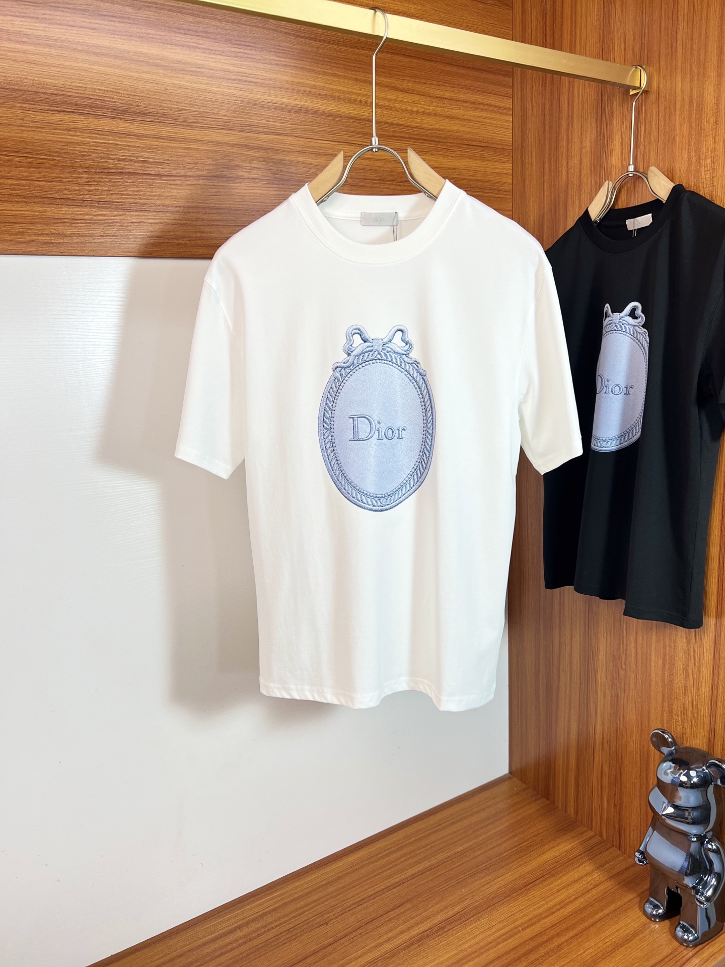NO:913743,Dior/Dior 2026 spring and summer new products, complete with three labels, mercerized cotton short-sleeved T-shirt, good product without too much introduction, look at the details, counter size M-XXXL 175/140, recommended L,, dior, dior, T-shirt, tees, t-shirt,19860909Dior/迪奥 2026春夏新品 三标齐全 丝光棉短袖T恤 好货不用过多介绍 看细节 专柜码数M-XXXL 175/140建议L,,dior,dior,T-shirt,tees，t-shirt,,Men's clothing