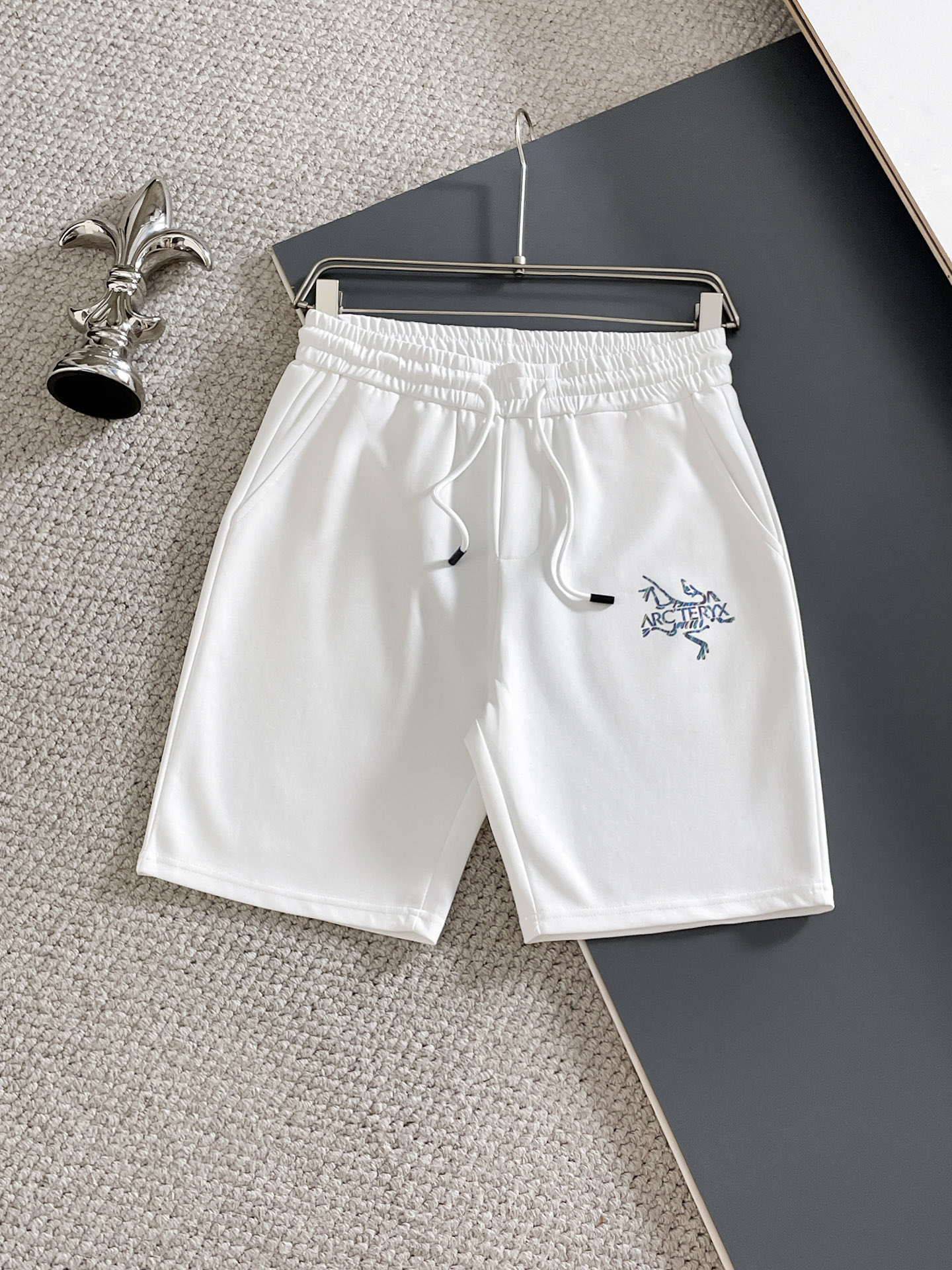 NO:926063,Arc/Arc'teryx 2026 spring and summer new product, complete with three labels, elastic band, casual pants and shorts, no need to introduce too much about the good product, look at the details, counter size M-XXXL 175/upper body recommended L, arc'teryx, shorts,19860909Arc/始祖鸟 2026春夏新品 三标齐全 松紧带五分休闲裤短裤 好货不用过多介绍 看细节 专柜码数M-XXXL 175/上身建议L,arc'teryx,shorts,,Men's clothing