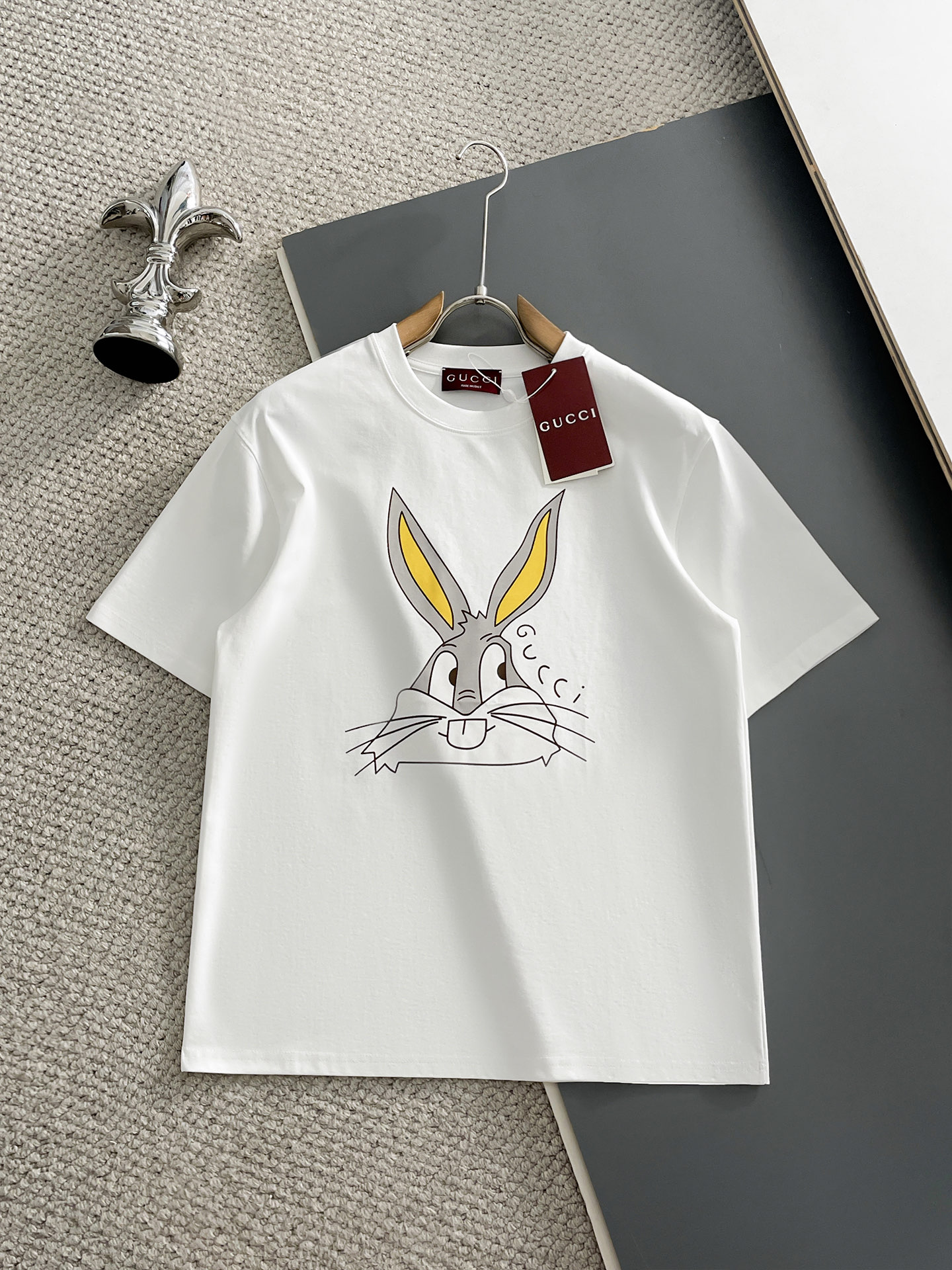 NO:933669,Gucci/Gucci 2026 spring and summer new products, complete with three labels, mercerized cotton round neck short-sleeved T-shirt, good product does not need to be introduced too much, look at the details, counter size M-XXXL / recommended L,, gucci, T-shirt, tees, t-shirt,19860909Gucci/古奇 2026年春夏新品上新 三标齐全 丝光棉圆领短袖T恤 好货不用过多介绍 看细节 专柜码数M-XXXL /建议L,,gucci,T-shirt,tees，t-shirt,,Men's clothing
