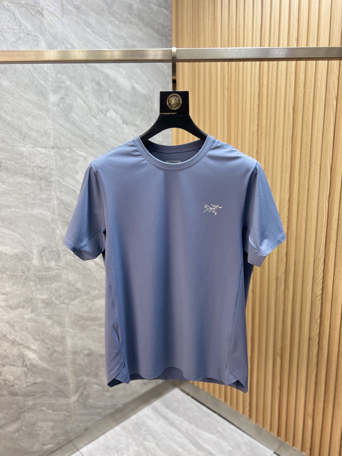 NO:914698,Arc/Arc'teryx 2026 spring and summer new products, complete with three labels, round neck short-sleeved T-shirt, good product without too much introduction, look at the details, counter size M-XXXL / recommended L, arc'teryx, T-shirt, tees, t-shirt,19860909Arc/始祖鸟 2026春夏新品 三标齐全 圆领短袖T恤 好货不用过多介绍 看细节 专柜码数M-XXXL /建议L,arc'teryx,T-shirt,tees，t-shirt,,Men's clothing