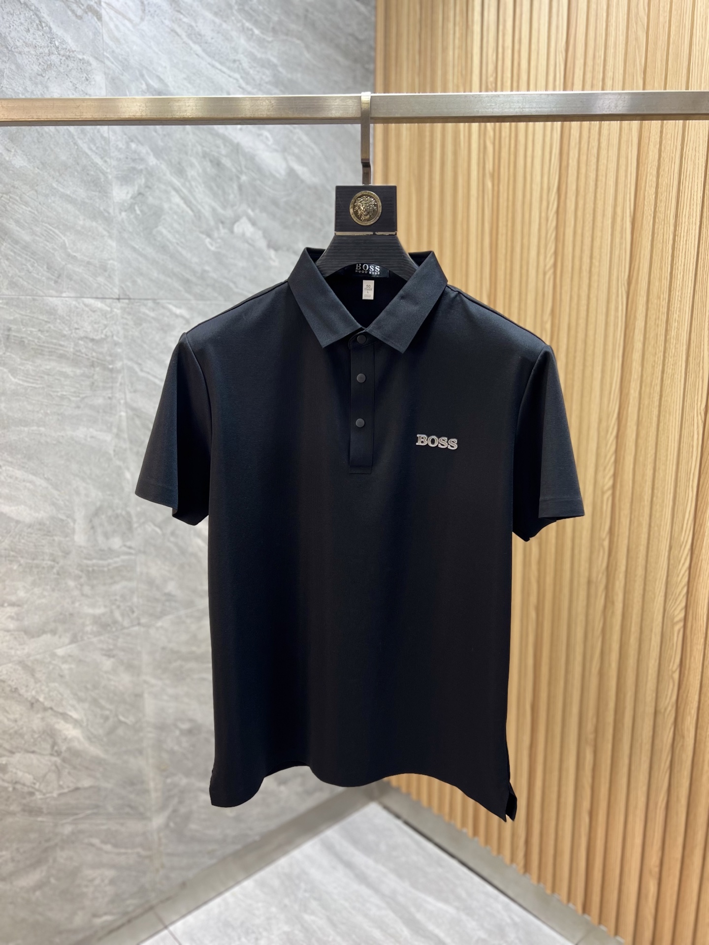NO:918552,Boss 2026 spring and summer new products, complete with three labels, lapel short-sleeved POLO shirt, good product, no need to introduce too much, look at the details, counter size M-XXXL,, T-shirt,19860909Boss 2026年春夏新品上新 三标齐全 翻领短袖POLO衫 好货不用过多介绍 看细节 专柜码数M-XXXL,,T-shirt,,Men's clothing