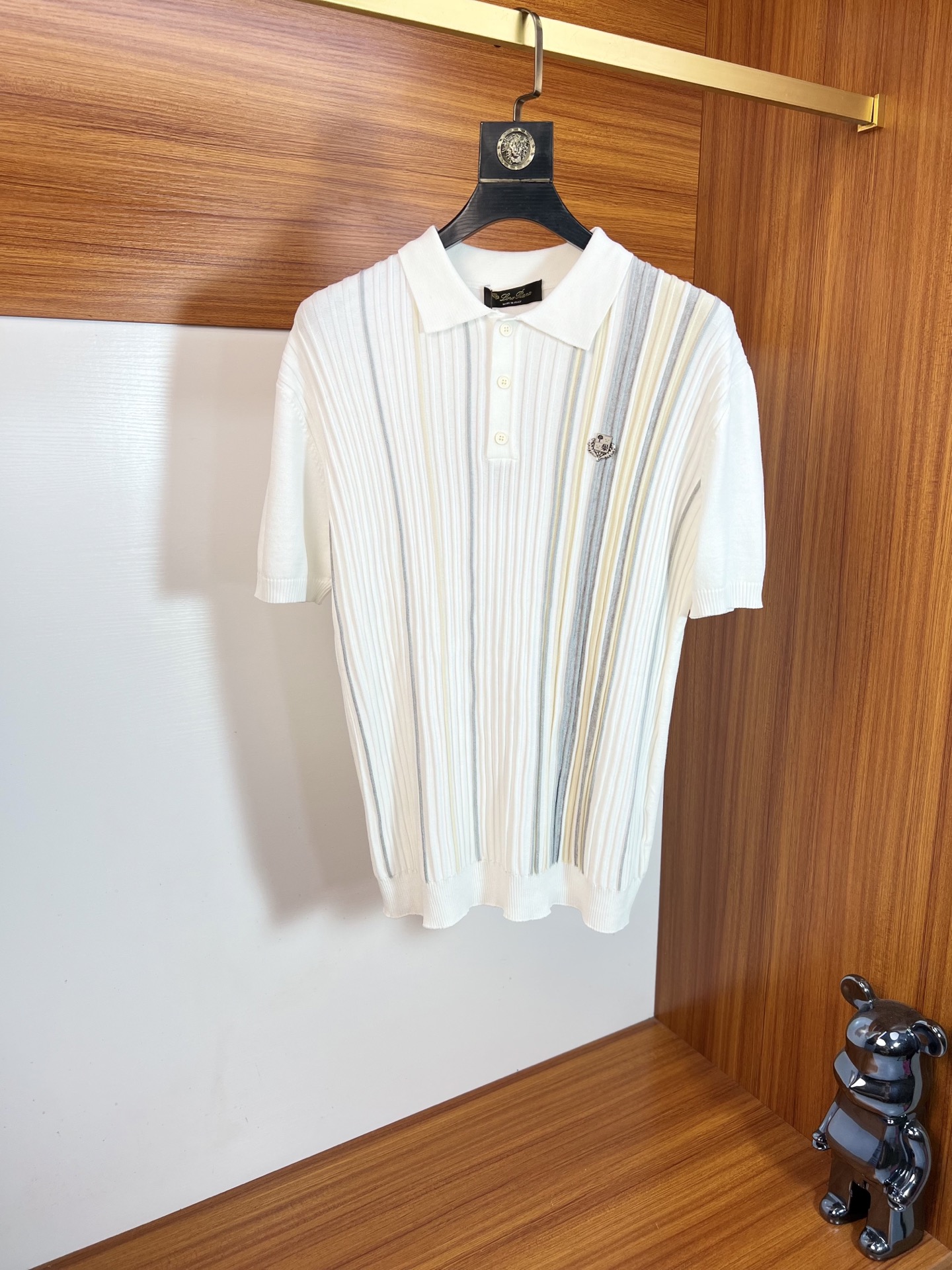 NO:954274,LP 1956 spring and summer new products, complete with three labels, lapel short-sleeved polo shirt, knitted old money style series, good products need no introduction, look at the details, counter size M-XXXXL / recommended XL,, loro piana, T-shirt,19860909LP 1956年春夏新品上新 三标齐全 翻领短袖polo衫 针织老钱风系列 好货不用过多介绍 看细节 专柜码数M-XXXXL /建议XL,,loro piana,T-shirt,,Men's clothing