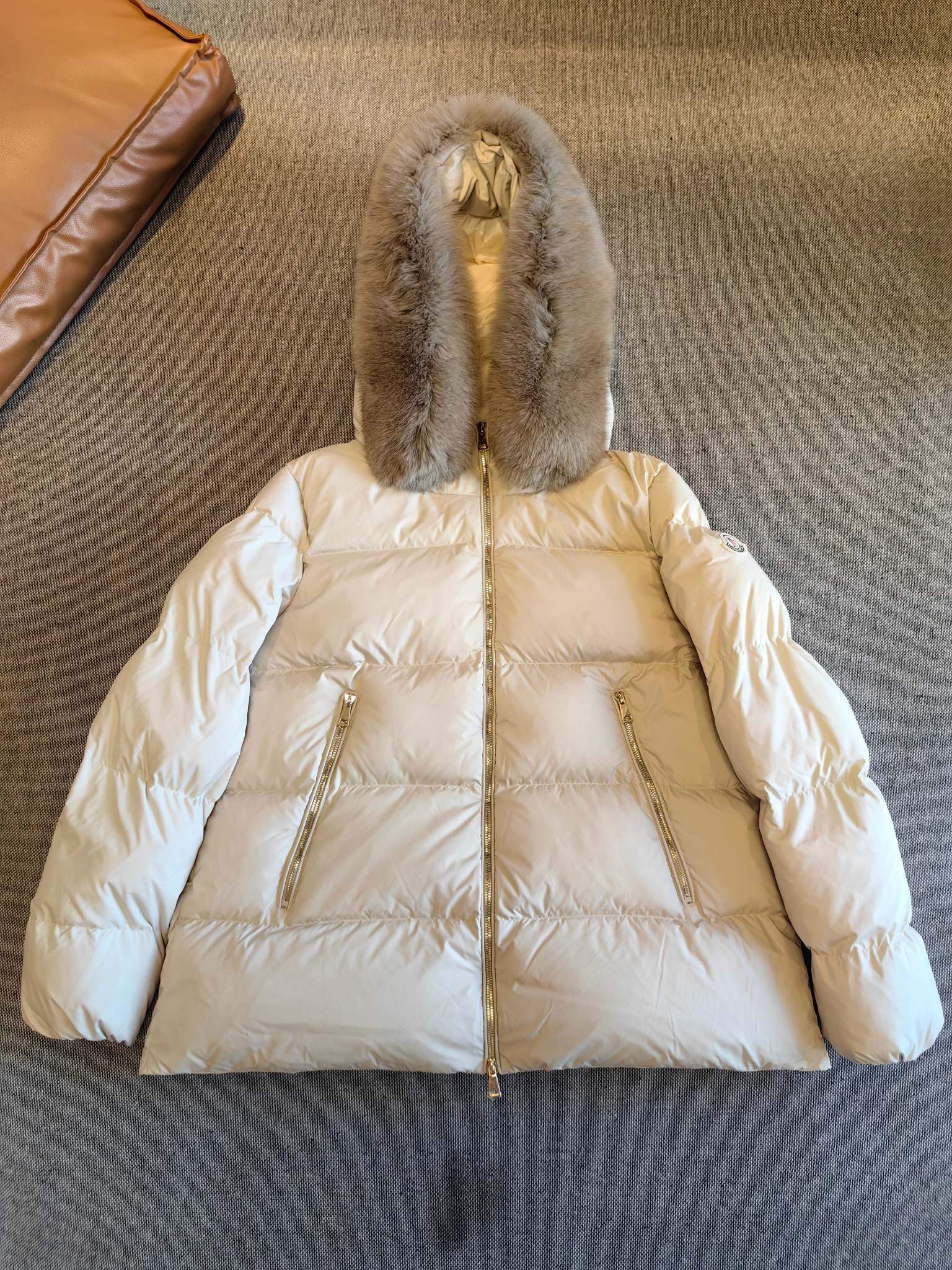 Empaquetado. gong Moncle* Montclair Laicheful 24 invierno última versión chaqueta de plumas con cuello de piel Laichefu…