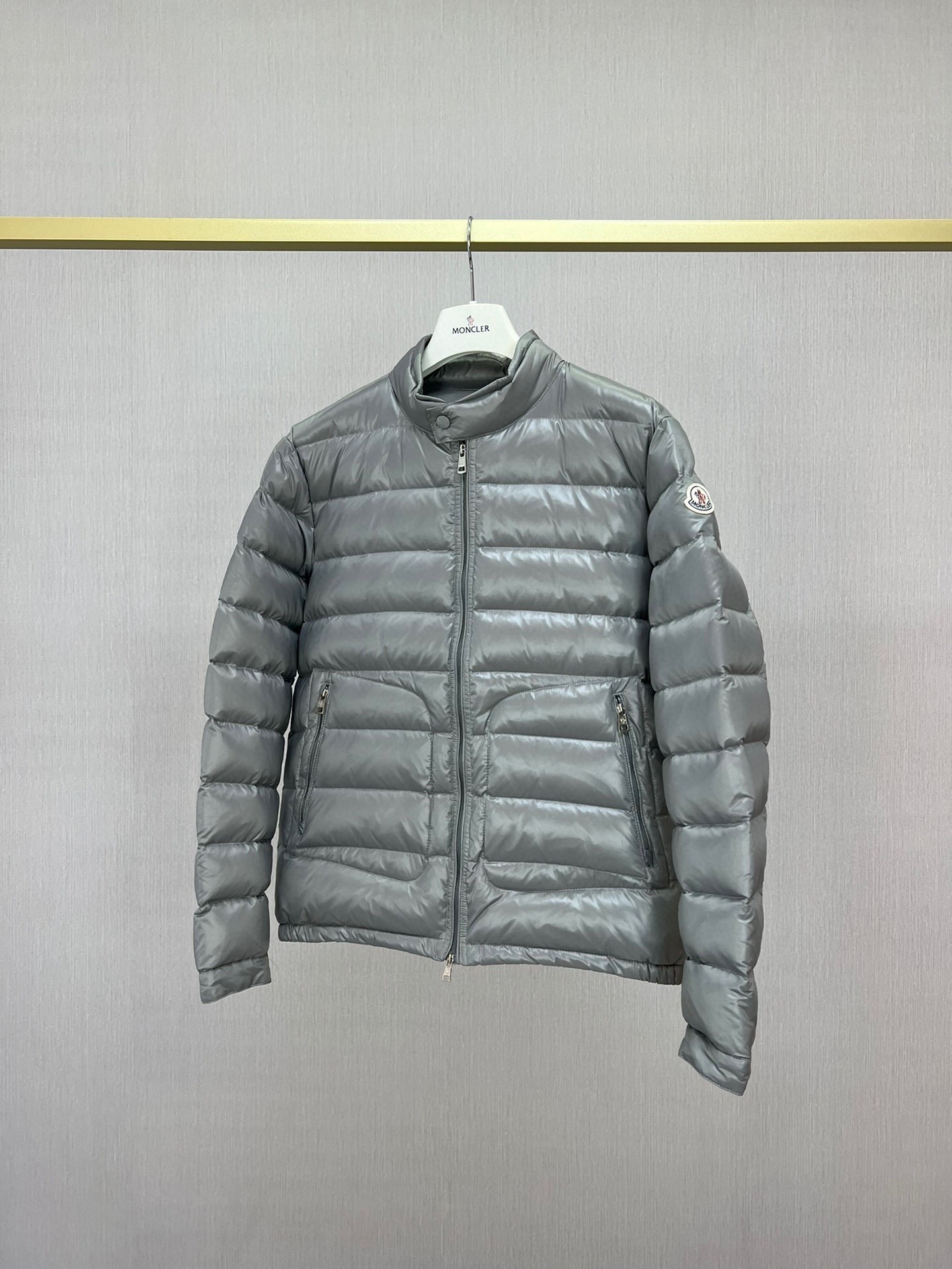 MONCLER アクール メンズ 軽量ライダージャケット 秋冬モデル