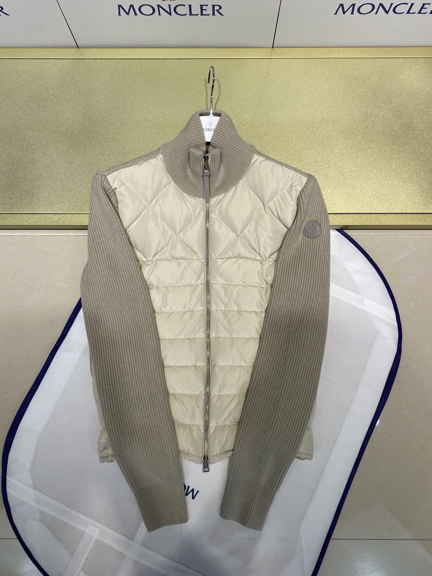 モンクレール 立襟羽織 ニットダウンジャケット 男女兼用