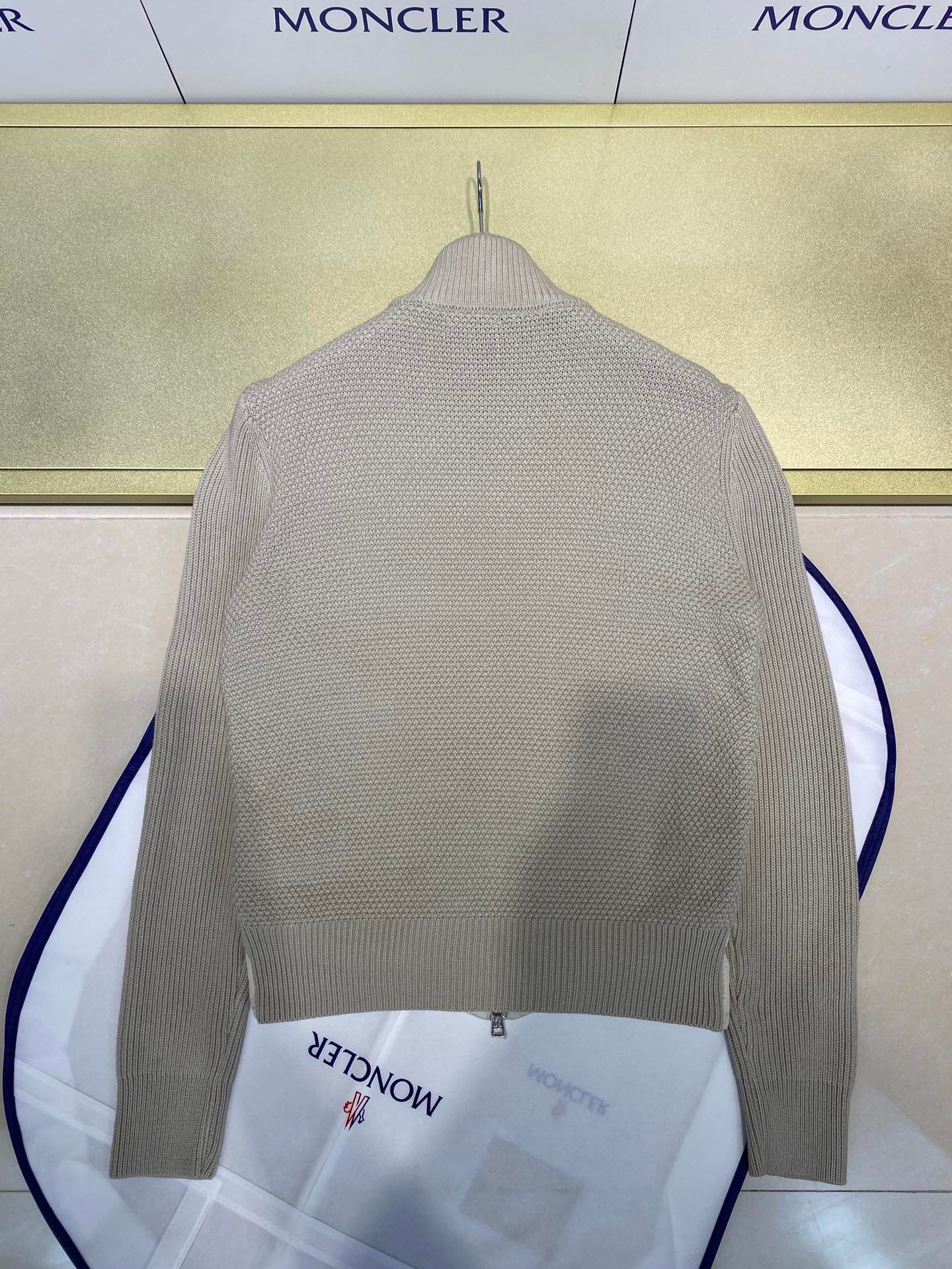 モンクレール 立襟羽織 ニットダウンジャケット 男女兼用