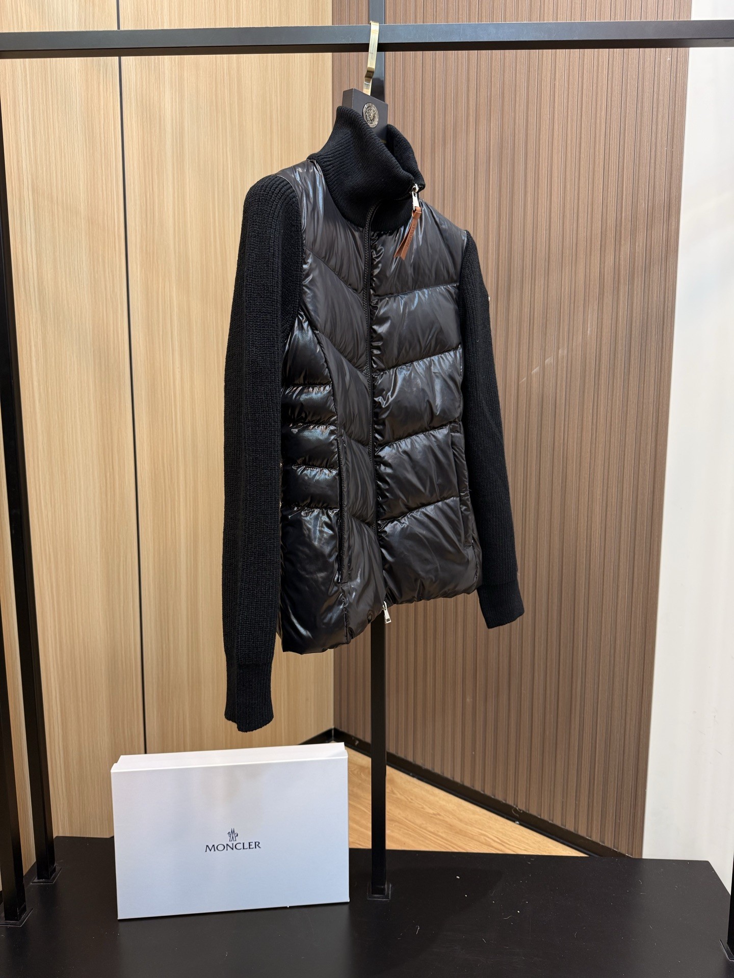MONCLER レディース 収腰デザイン ニット羽織り