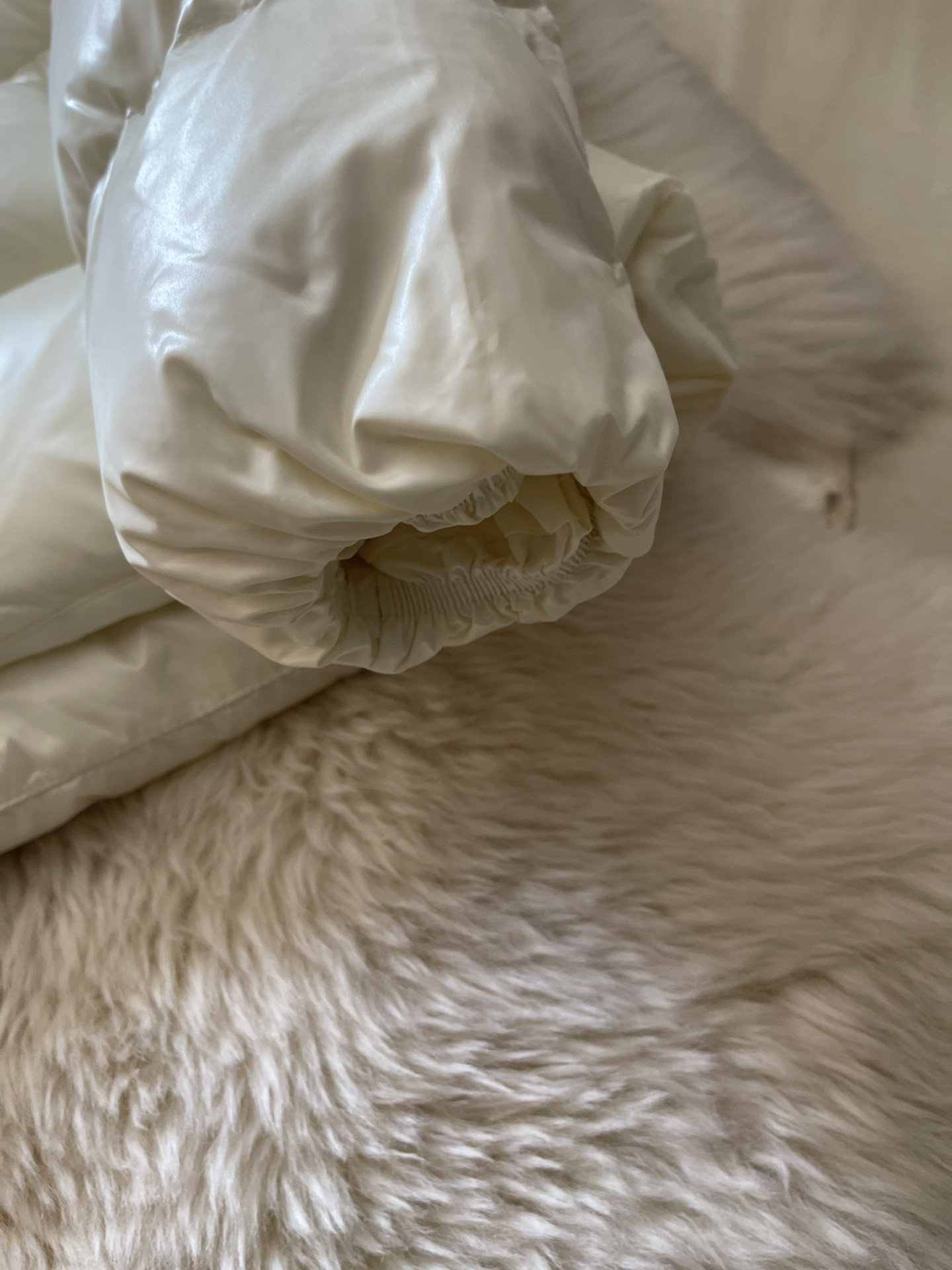 MONCLER Calac レディース短款羽織り V字連帽 デザイン