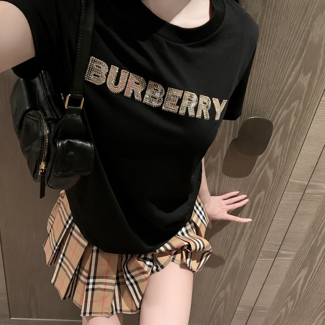 버버리 업리케 자수 라인스톤 남성 반팔 티셔츠 상세 이미지 2