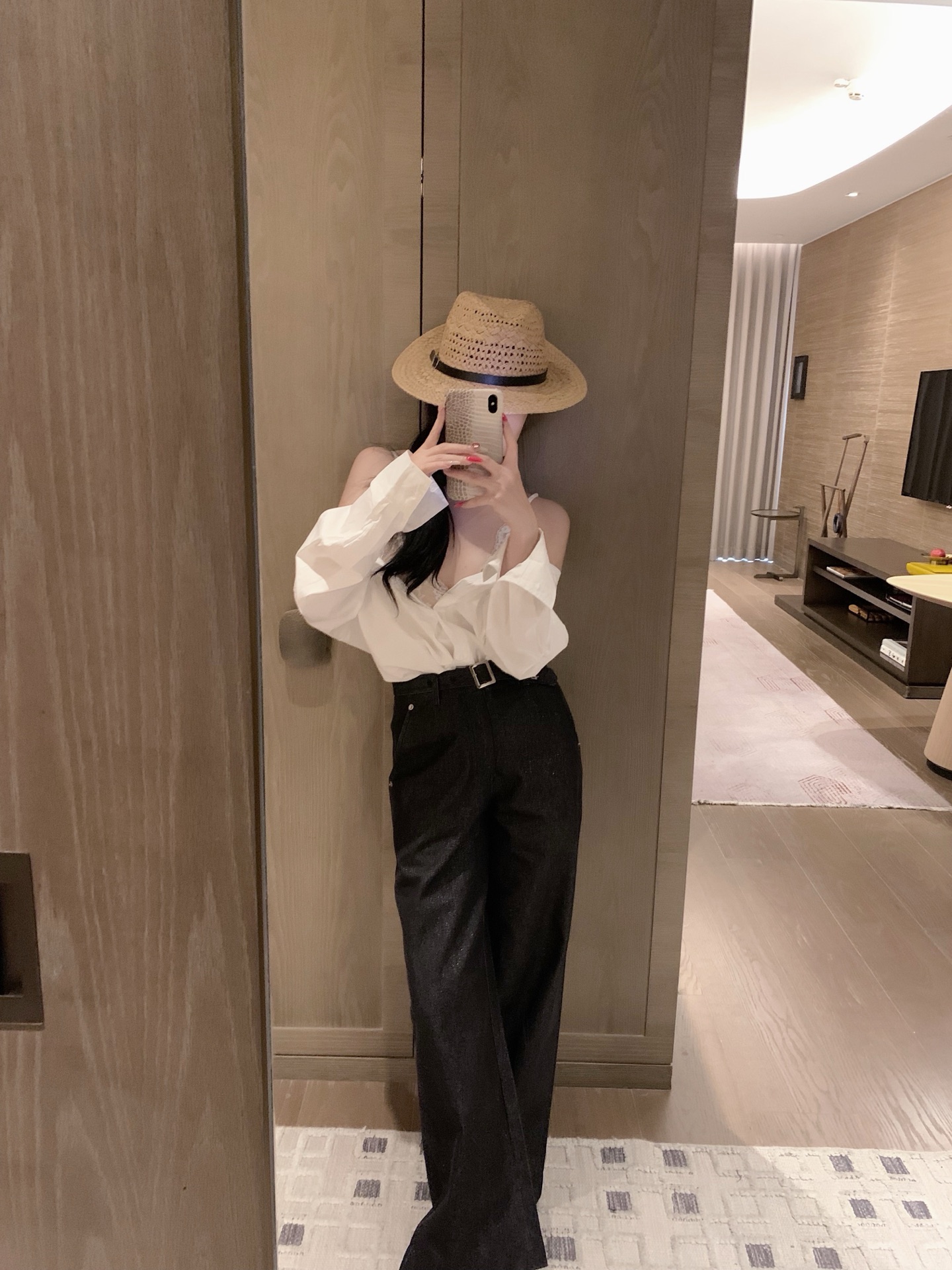 Yves Saint Laurent Straight-Leg Jeans with Silver Logo - Slimming Fit 1 i1755081533239 3960 0 0