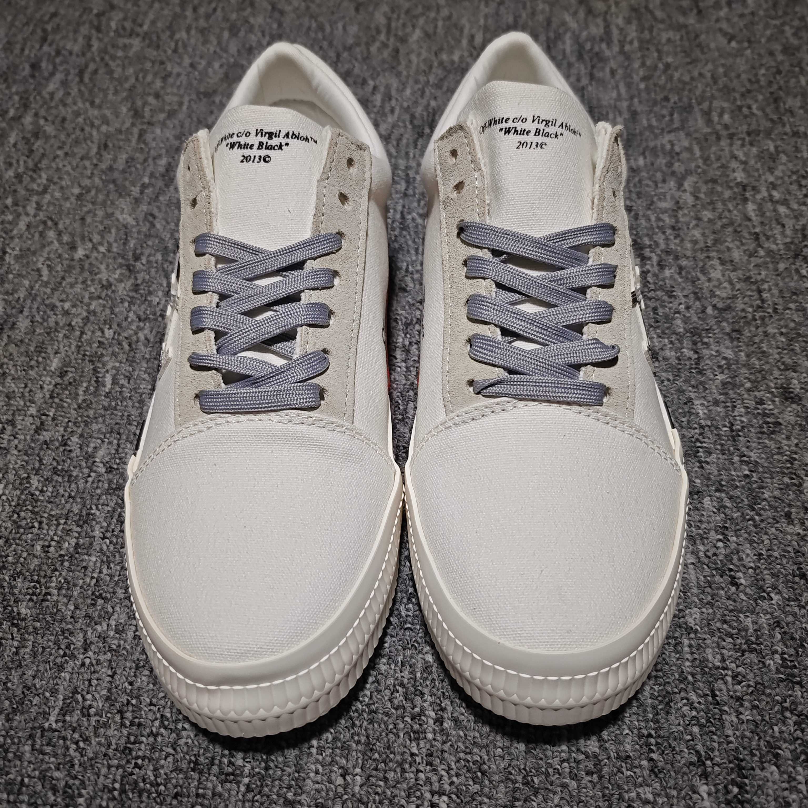  Off-White c/o Virgil Abloh Vulc Low Top 箭头低帮硫化帆布板鞋 