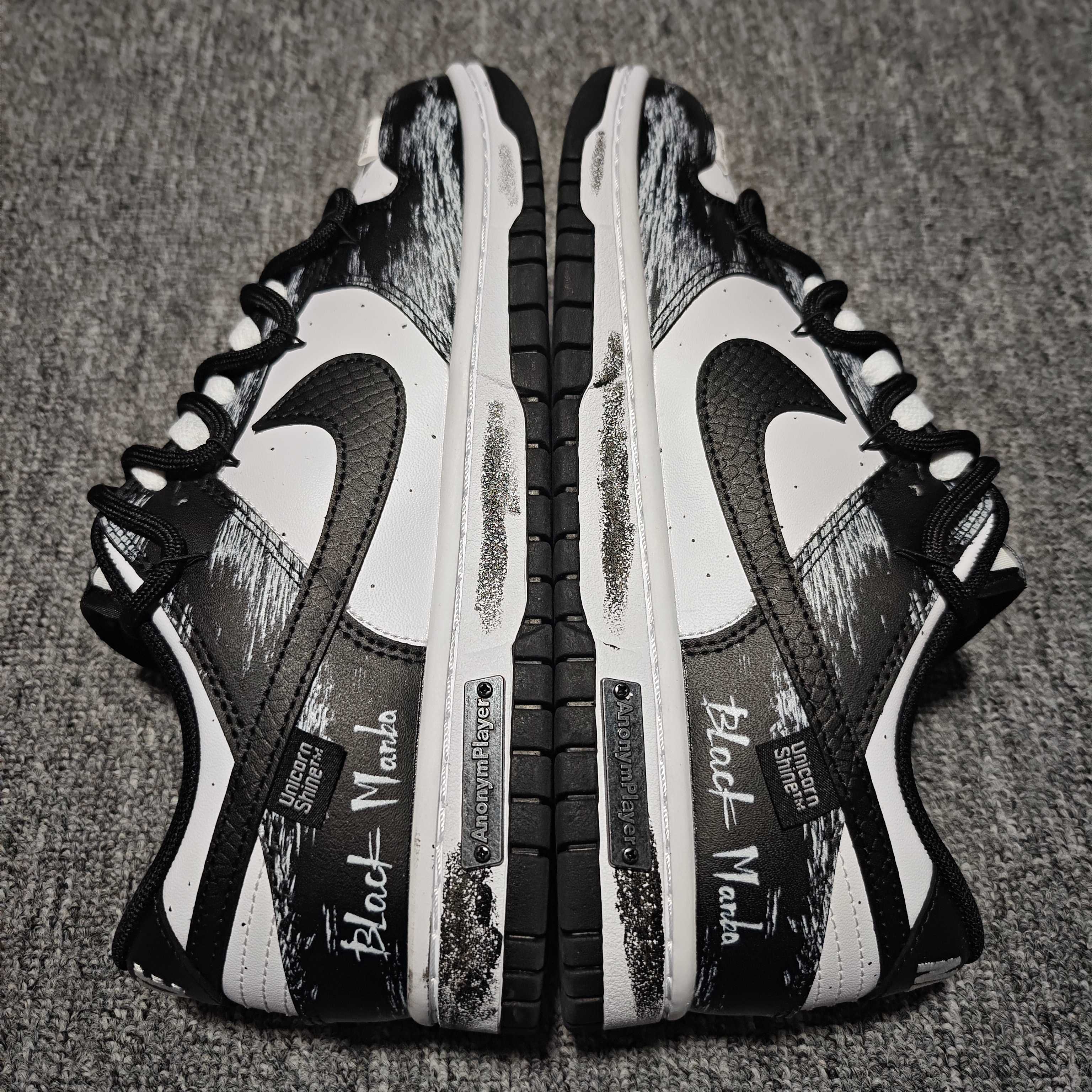  NK Dunk Low 客制款 低帮休闲板鞋 DD1391-100 尺码：40 40.5 41 42 