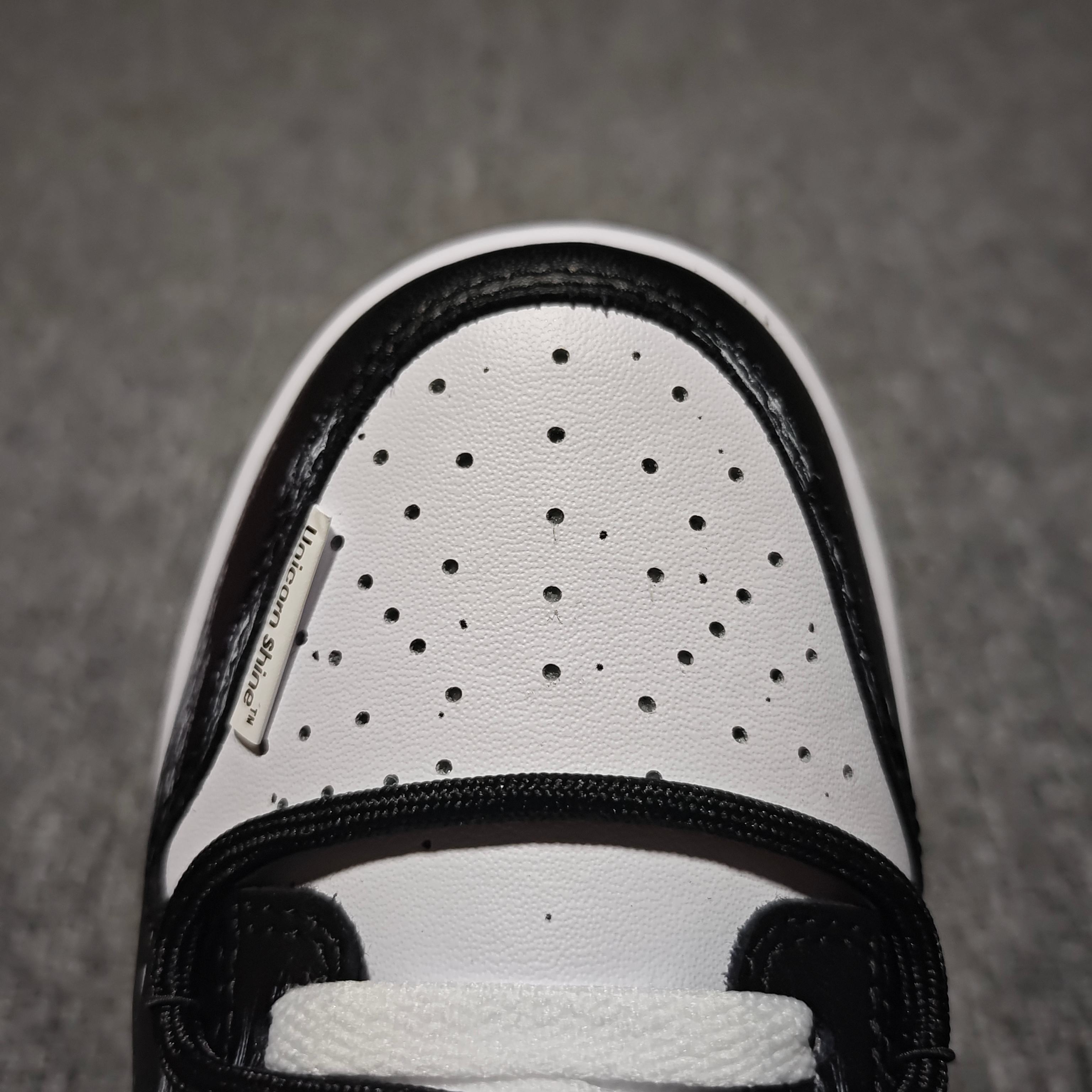  NK Dunk Low 客制款 低帮休闲板鞋 DD1391-100 尺码：40 40.5 41 42 