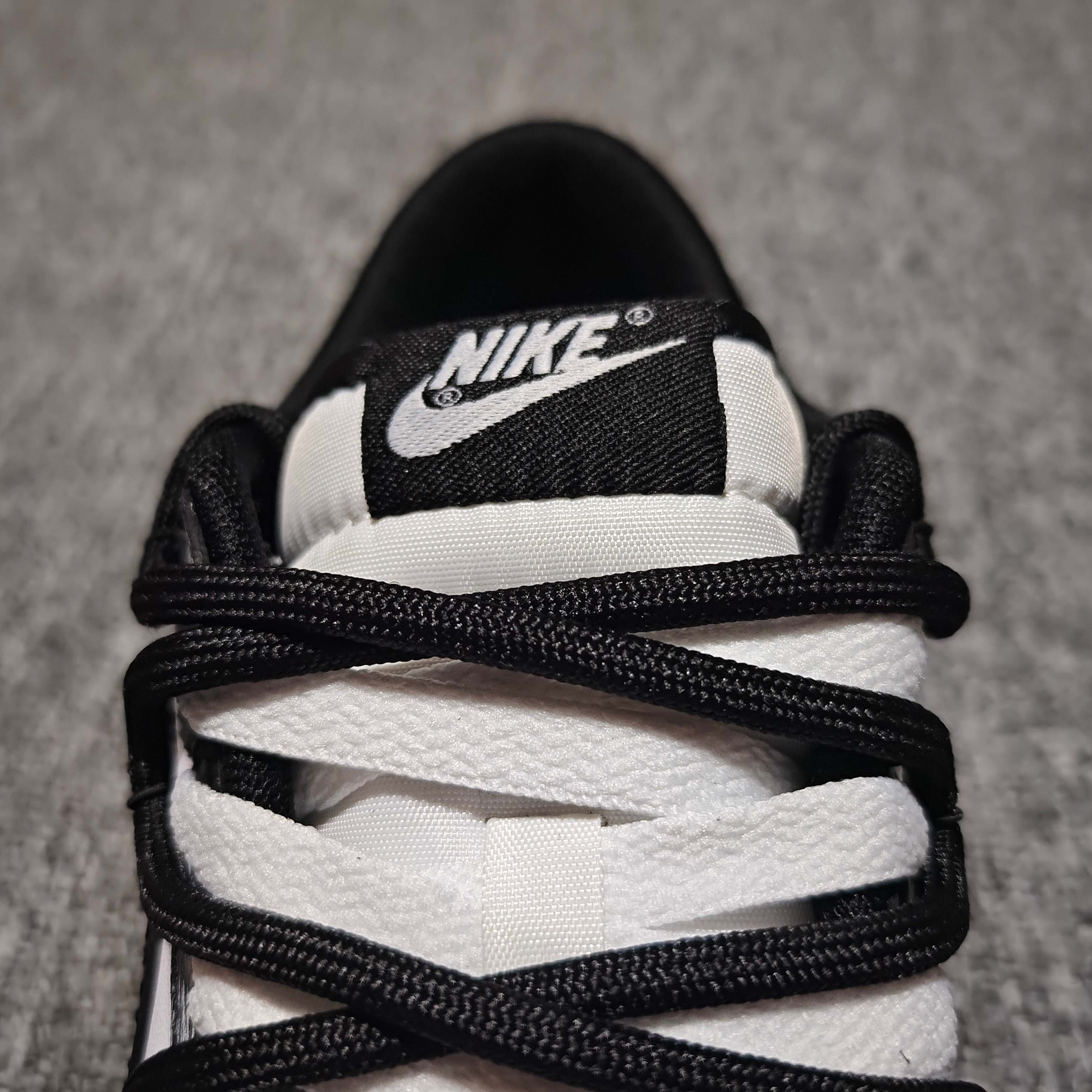  NK Dunk Low 客制款 低帮休闲板鞋 DD1391-100 尺码：40 40.5 41 42 
