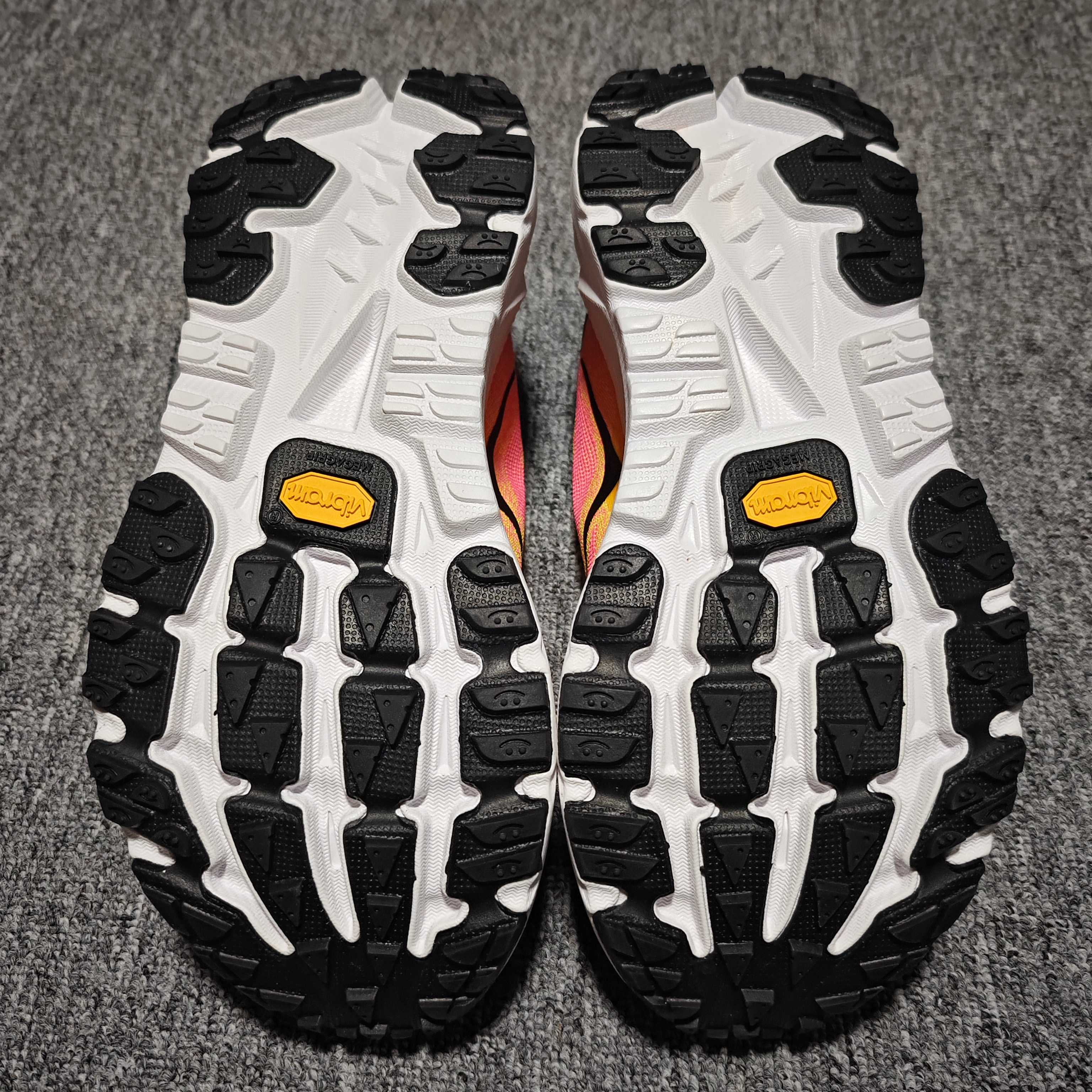  Hoka Mafate X 玛法特 超轻厚底轻量山地跑步鞋  新版本 最强品质可随意对比 尺码： 36