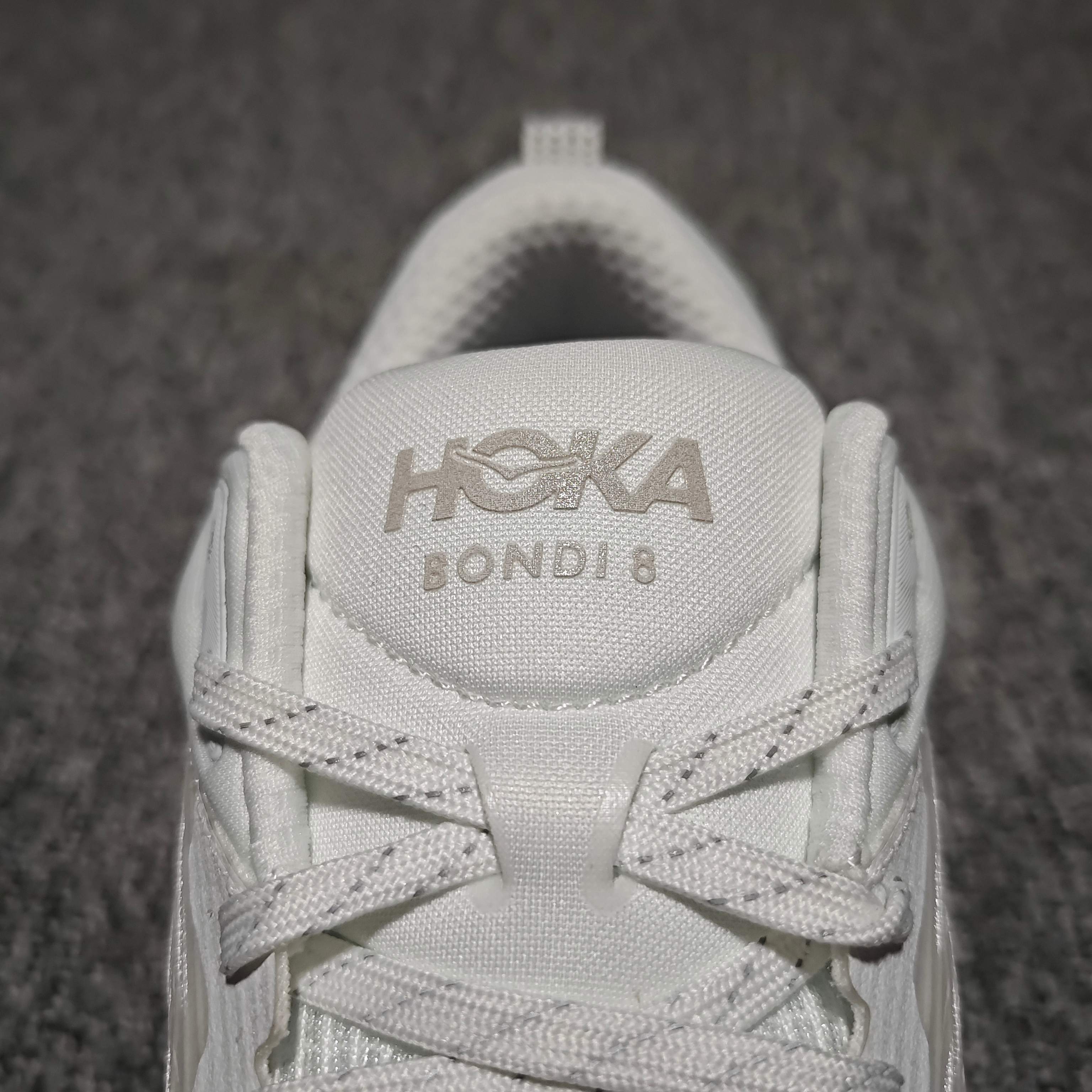  平台专供 Hoka Bondi 8 TS Caged 帮带8 网面透气跑步鞋  全新外贸订单出货 尺码