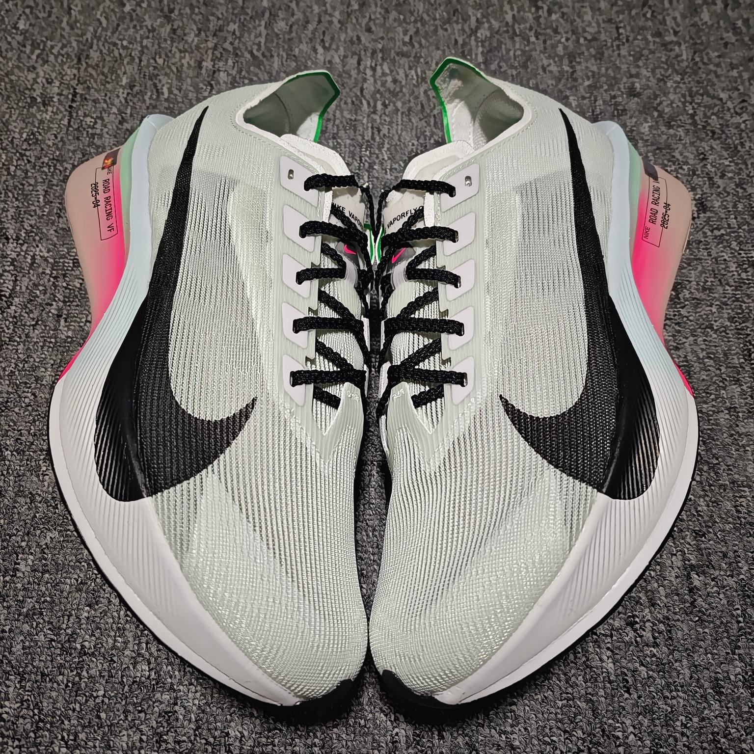  NK Vaporfly Next %4 超轻网面跑步鞋 HF6414-101 尺码：36 36.5 3