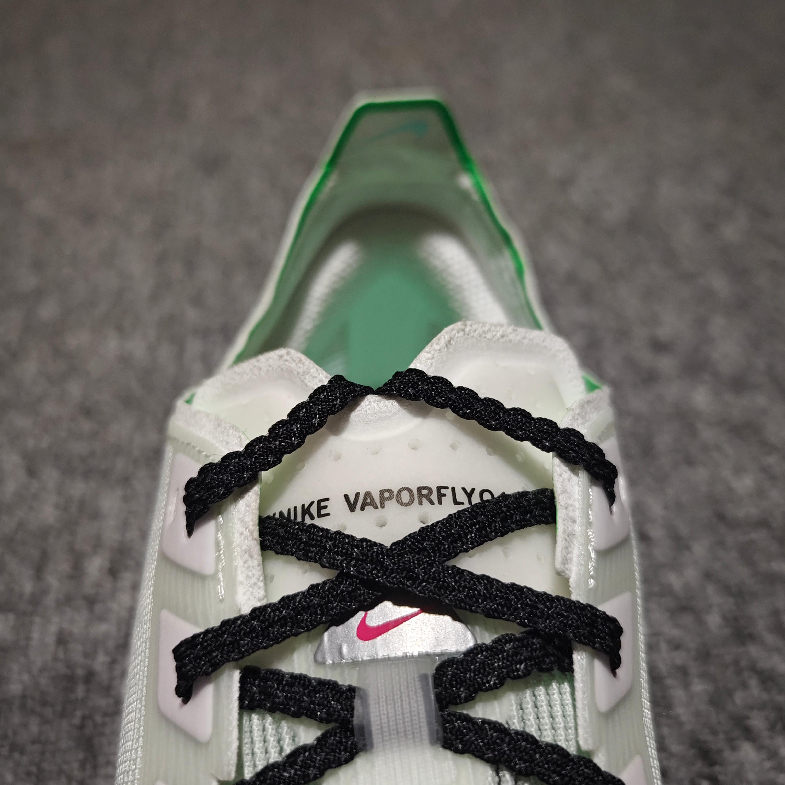  NK Vaporfly Next %4 超轻网面跑步鞋 HF6414-101 尺码：36 36.5 3