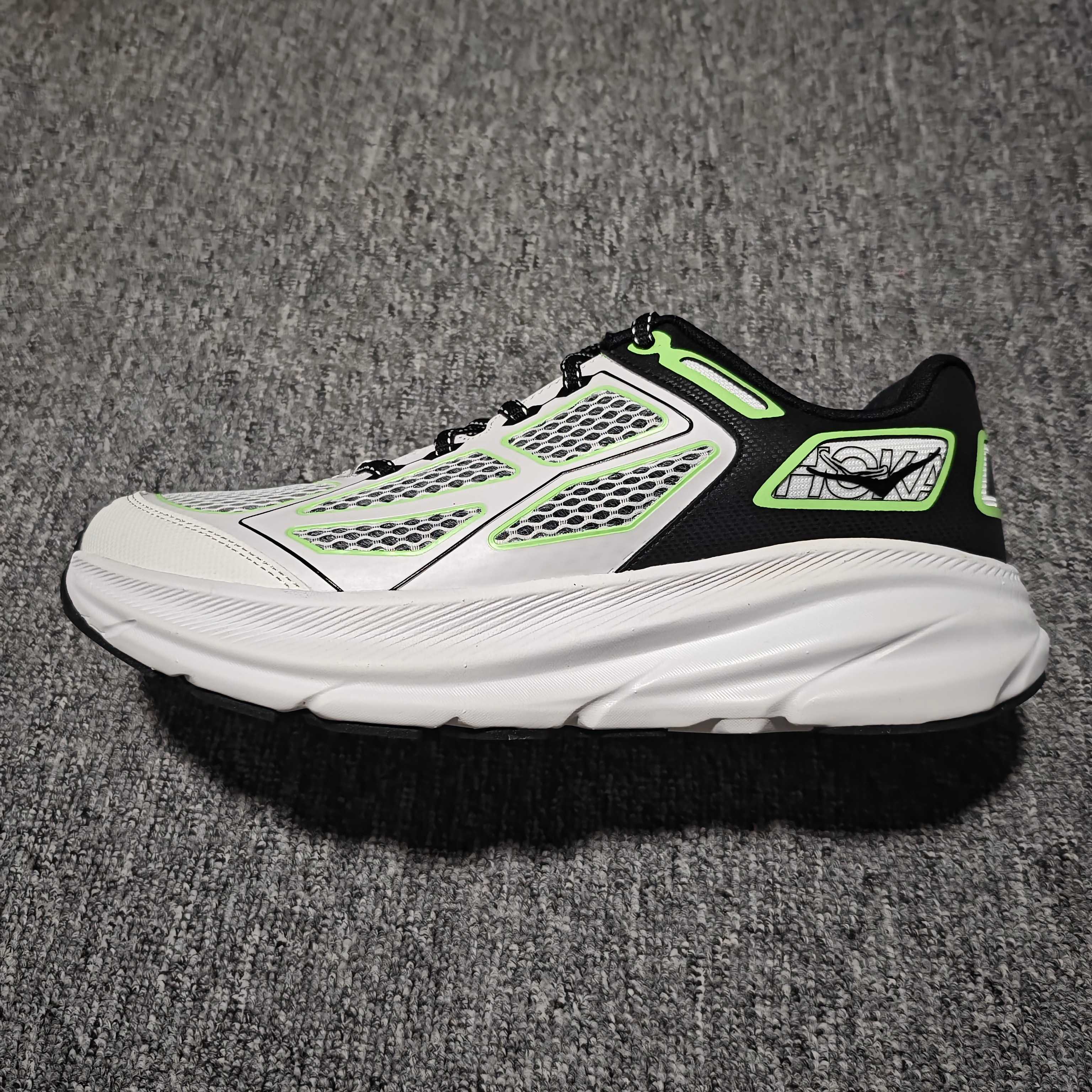 平台专供 Hoka Clifton One 9 网面透气跑步鞋  全新外贸订单出货 尺码： 36 36