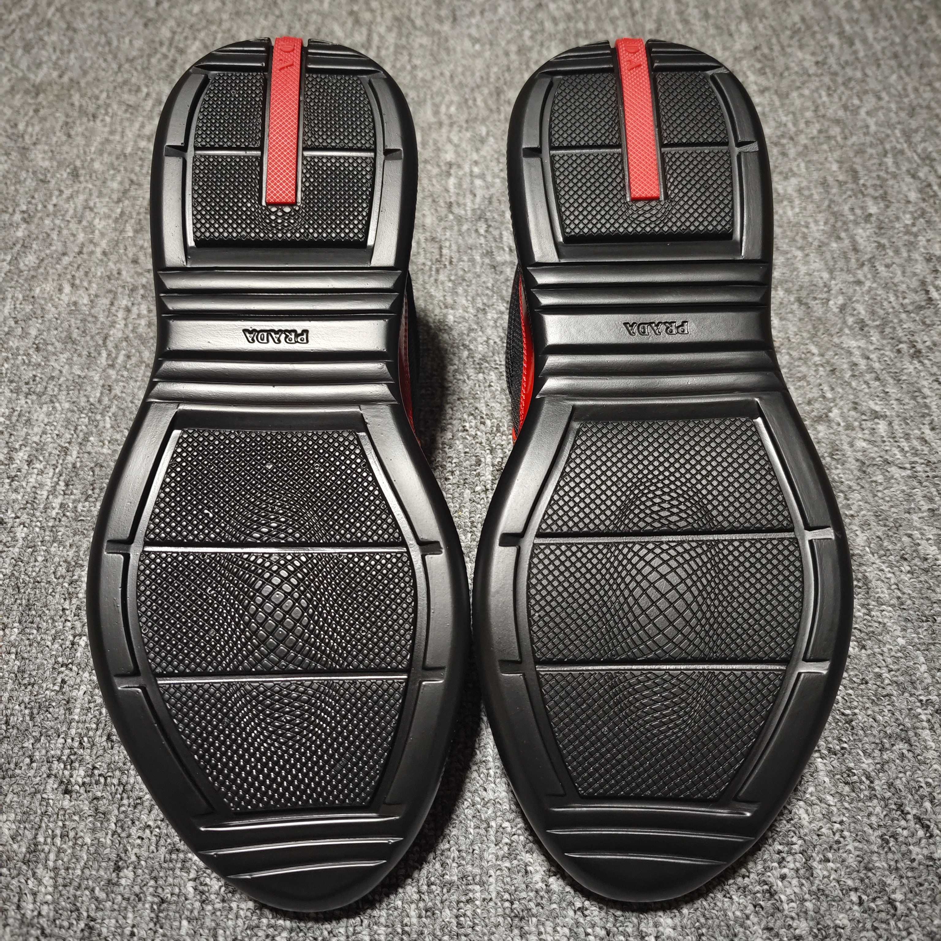   Prada 普拉达 Calzature Uomo 低帮休闲运动鞋 海淘代购同渠道品质 高端零售 外贸
