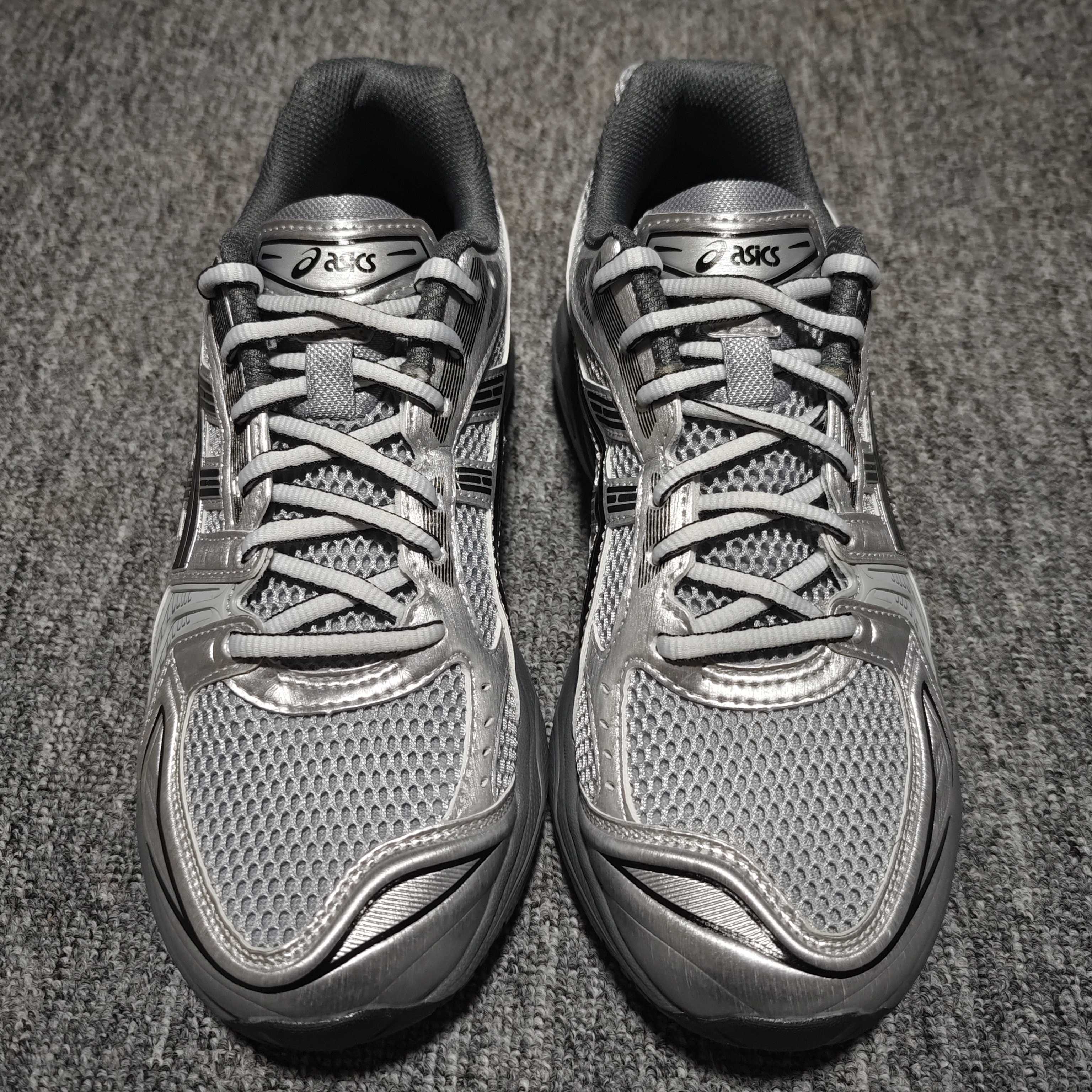  Asics 亚瑟士 GEL-Kayano 14 低帮运动休闲跑步鞋 1203A706-020 平台专供