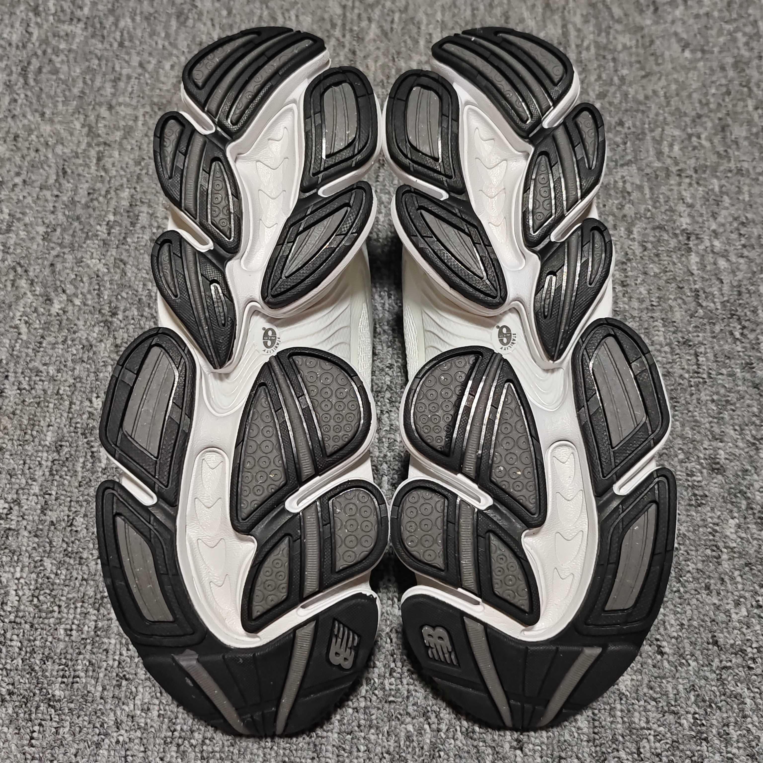   New Balance 新百伦 网面休闲鞋 U2000ETD 新版本出货 尺码 ：36 37 37.